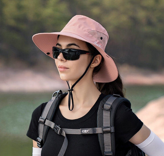 KAPELUSZ DAMSKI LETNI PRZECIWSŁONECZNY Z MIEJSCEM NA KUCYK KITKĘ CZAPKA Marka inna