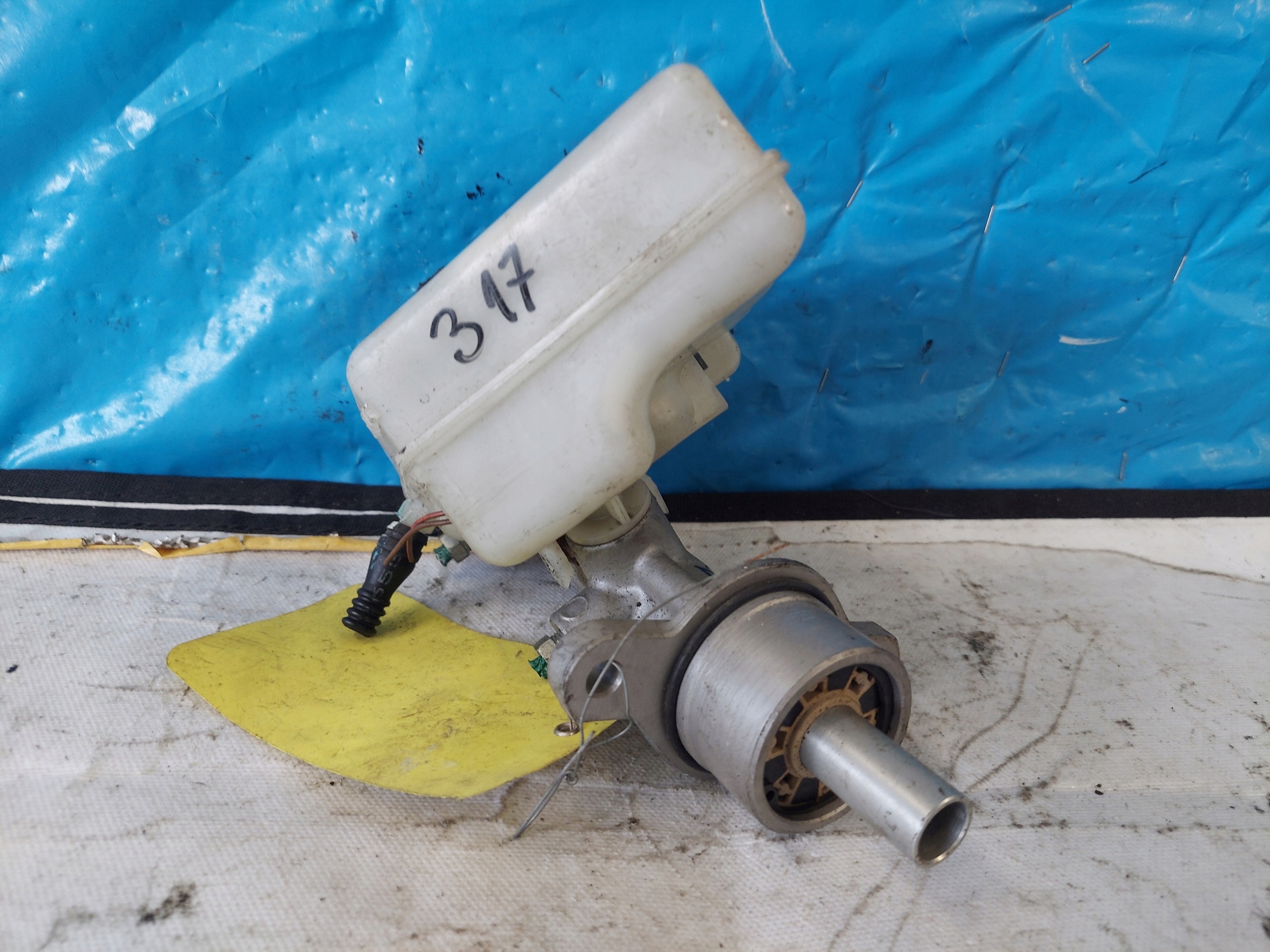 Servofreno CORSA C 1.2 B BOSCH Y21537