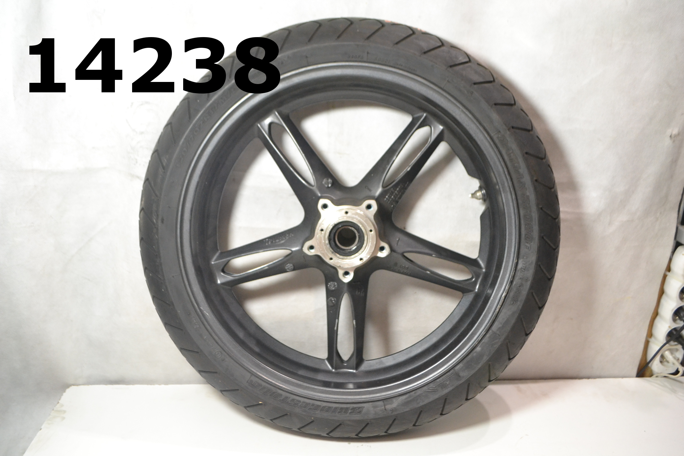 Колесо обод передний Triumph Speed Triple 1050 05-08'