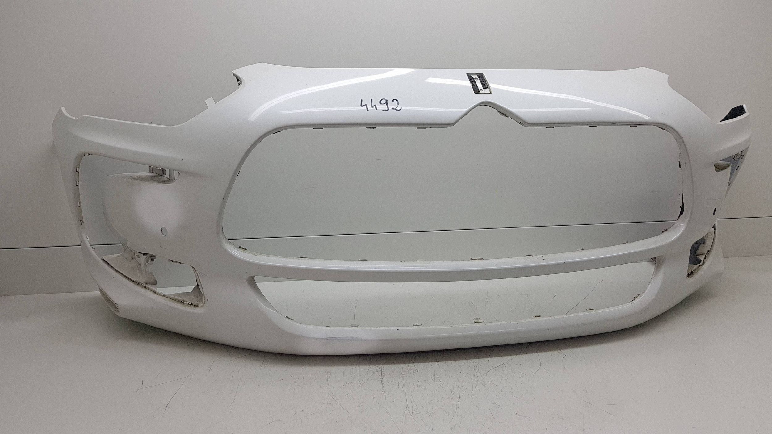 CITROEN DS5 DS 5 2011 - nárazník předek 9686777577