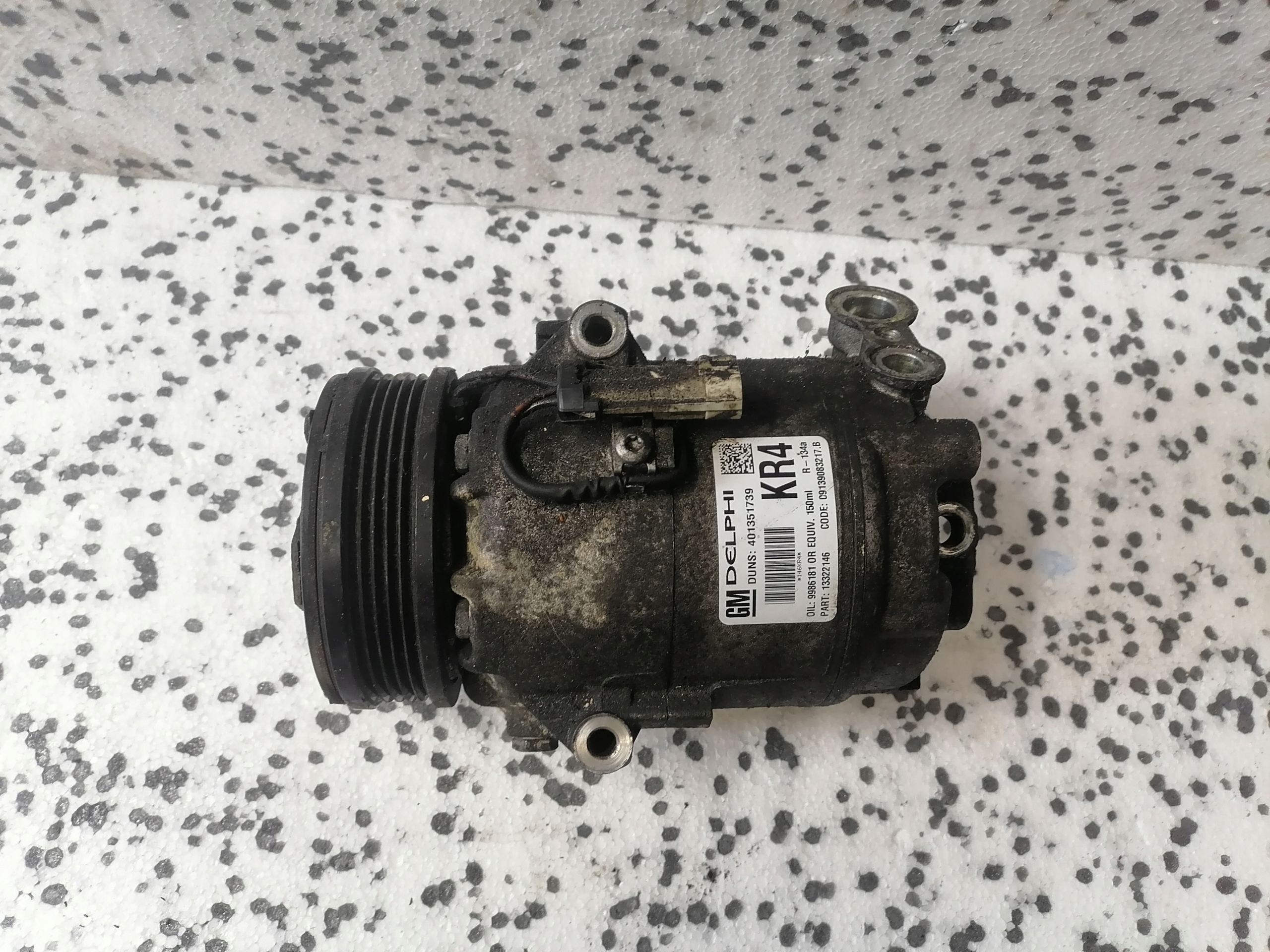 компрессор кондиционера opel ASTRA III H 13322146