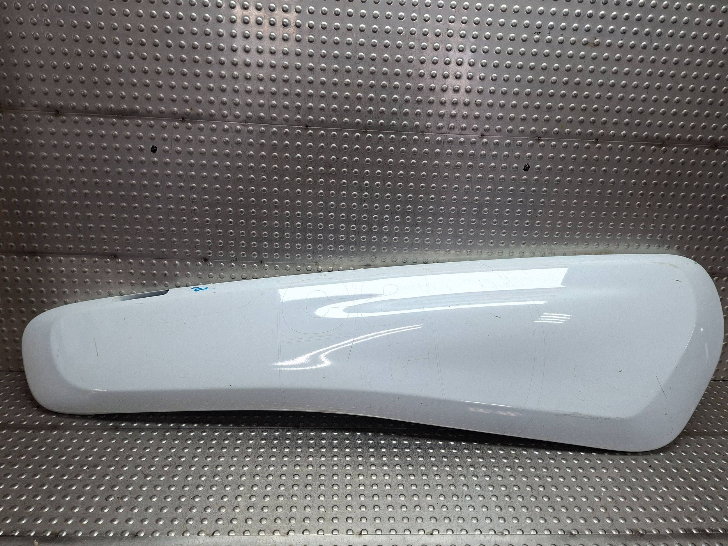 moulding side door left 821530288R RENAULT TWIIZY