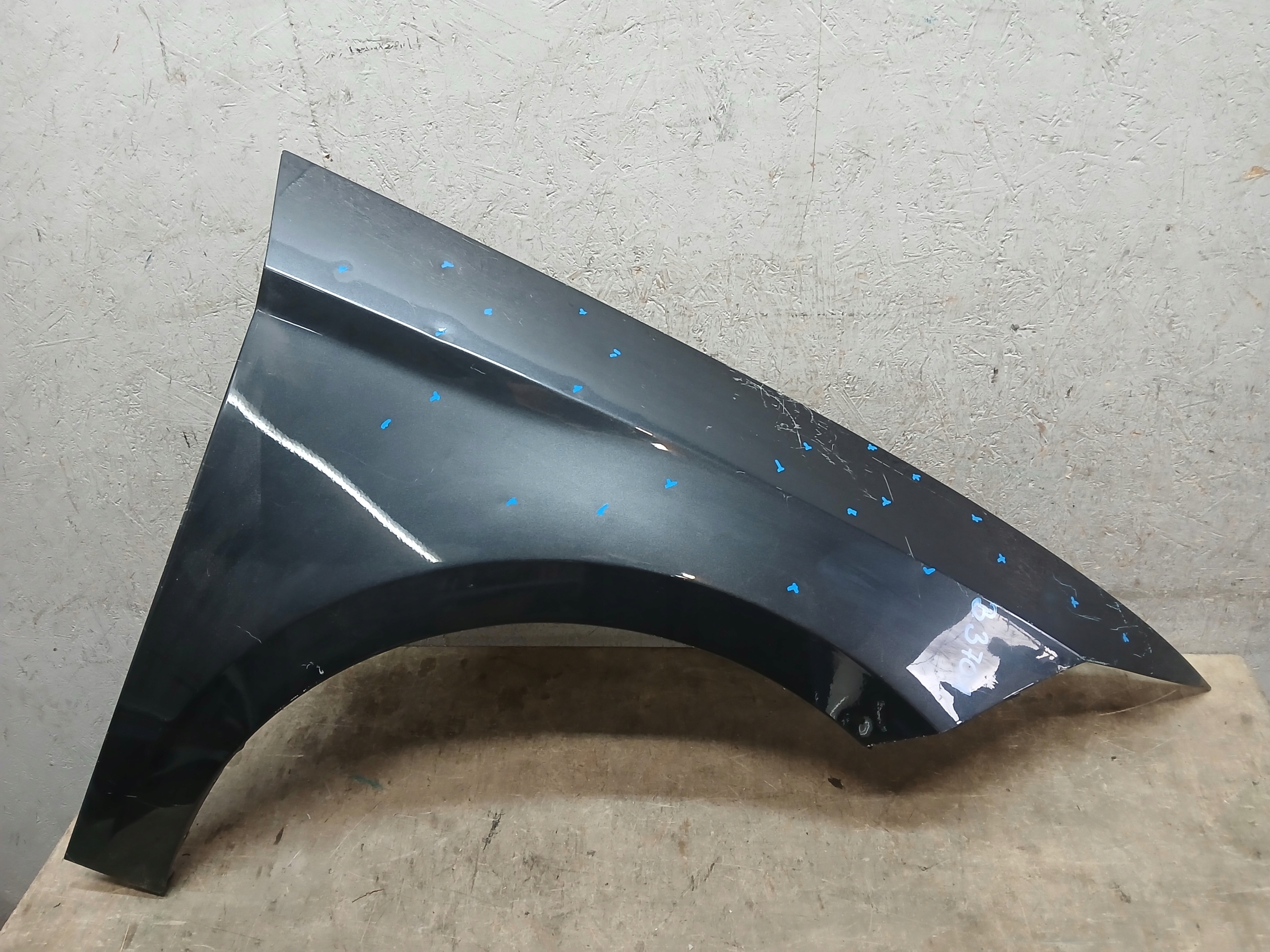 fender front right SEAT LEON III 3 5F 13- hail