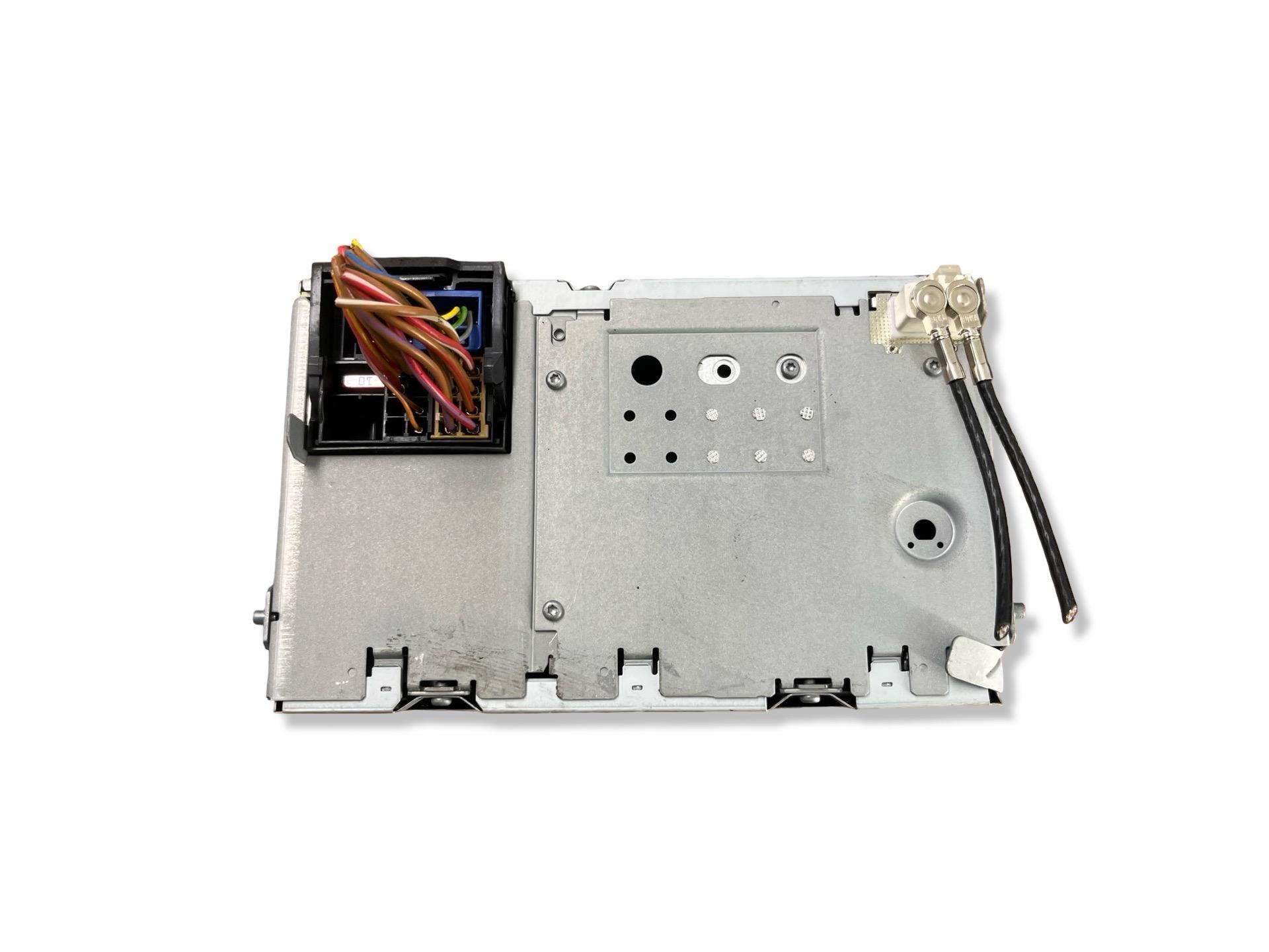 Radio samochodowe Volkswagen Golf 5 2008 1K0035186AA