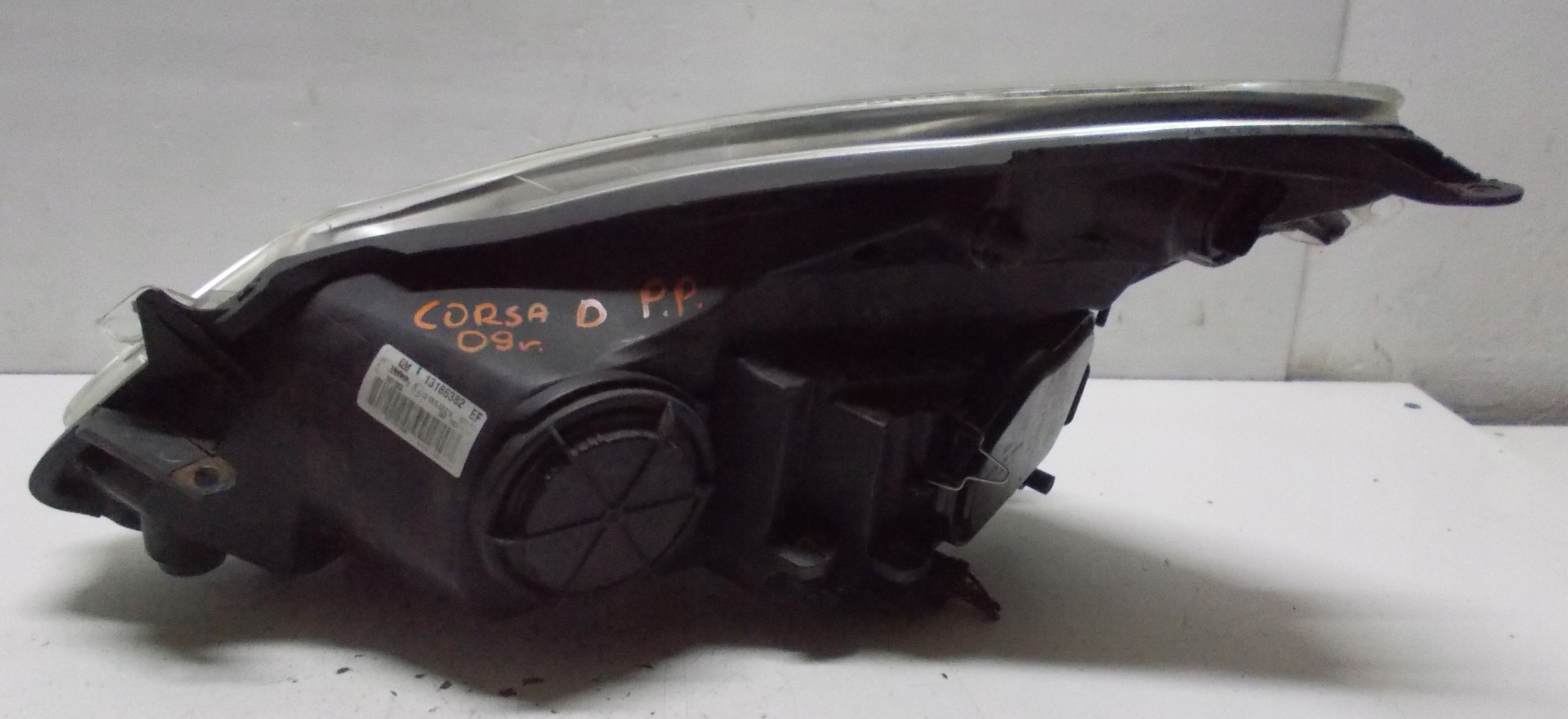 OPEL CORSA D 09R light right front 13186382EF EUROPA