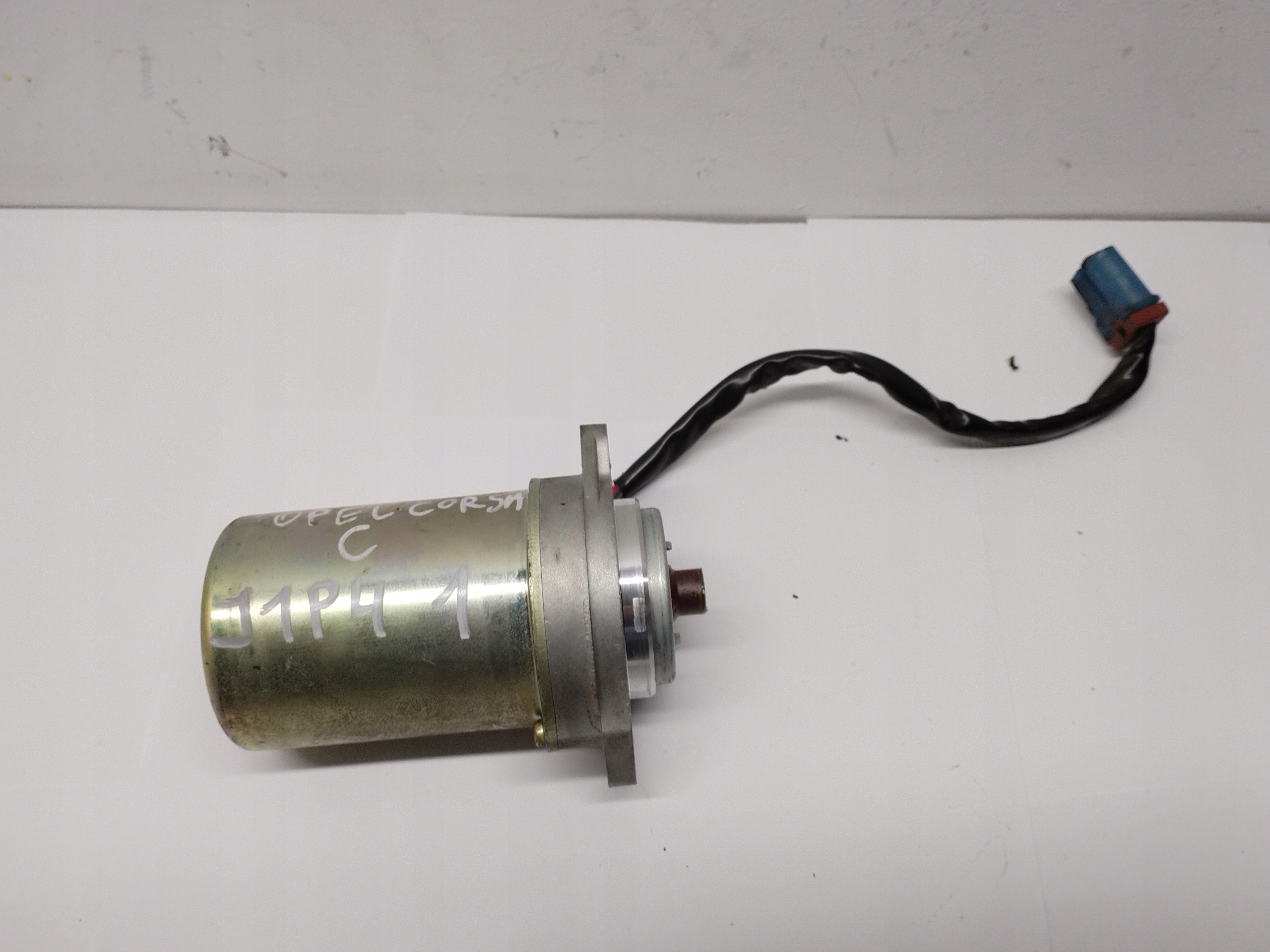 Micro moteur Direction assistée 13136673 OPEL CORSA C