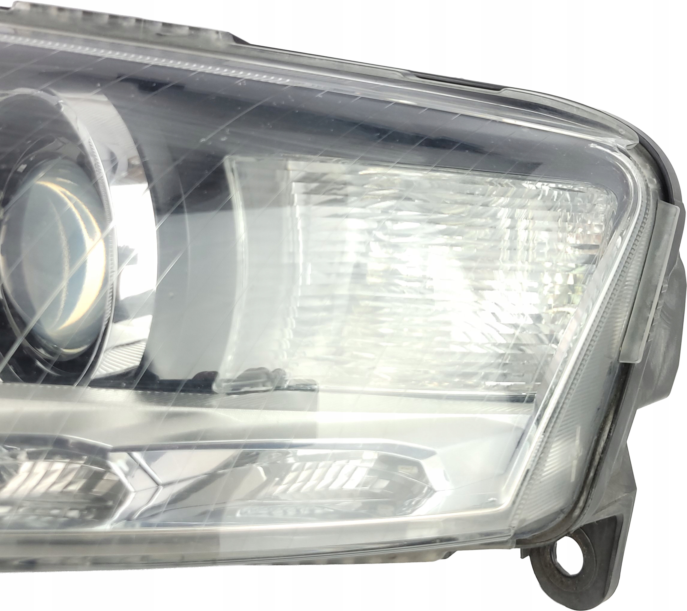 AUDI A6 C6 LIFT light front front left BI-XENON positioning LED 4F0941029ES