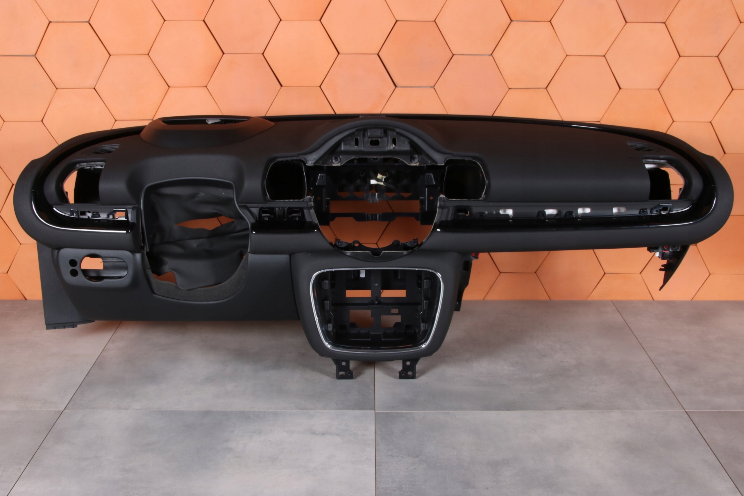 MINI CLUBMAN F54 originál dashboard instrument panel console black HEAD UP 39 km!
