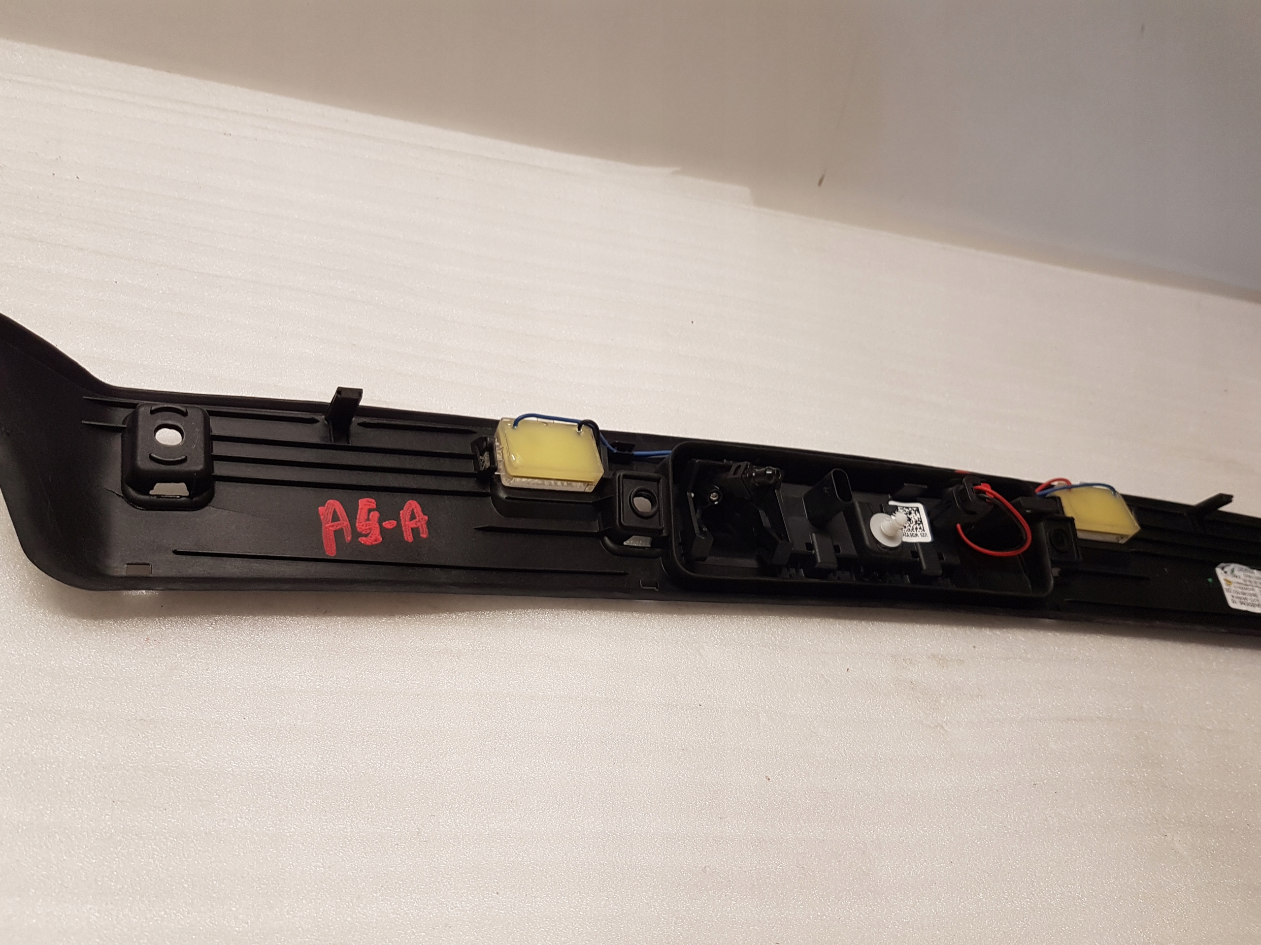 moulding POKRYWY boot MINI U25 COUNTRYMAN 5A0DEB6