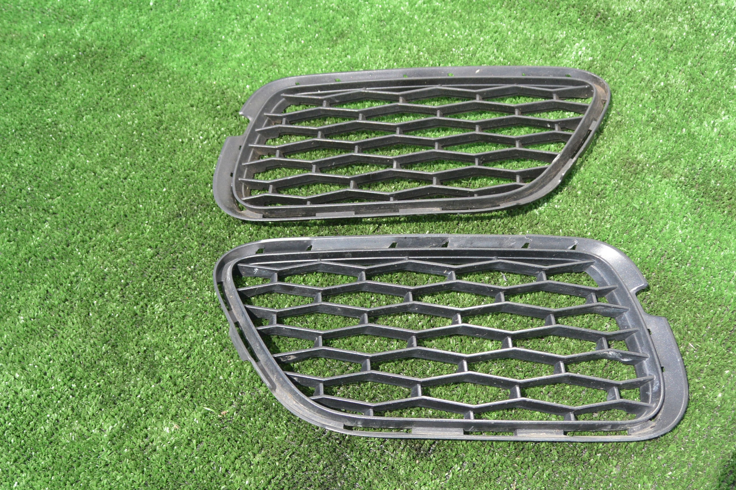 grid of a bumper right left MASERATI QUATTROPORTE VI