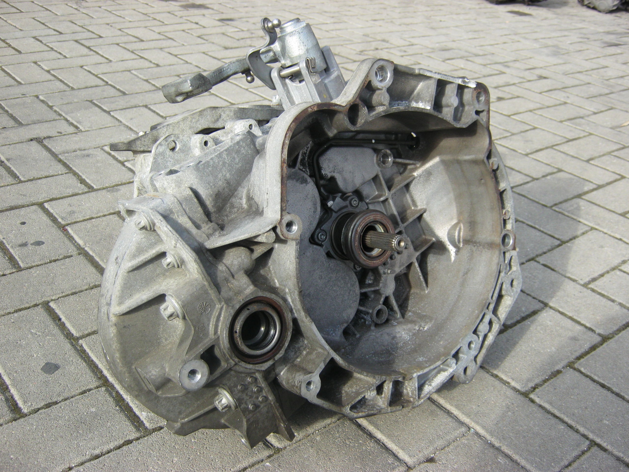 Getriebe OPEL CORSA ASTRA 1.3 CDTI M20013DI