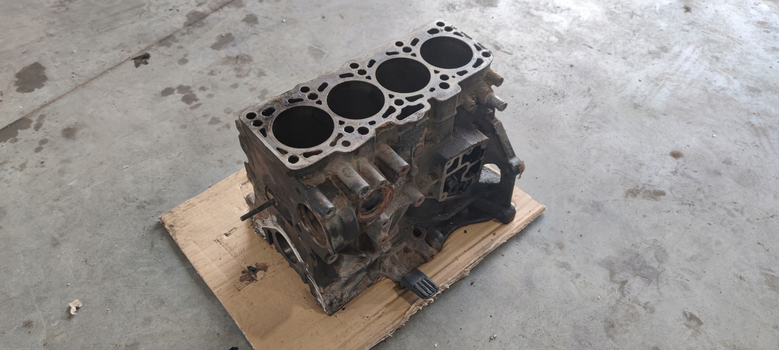BLOK Motore AUDI VW SEAT BKD 1.9 2.0 TDI 038021CF