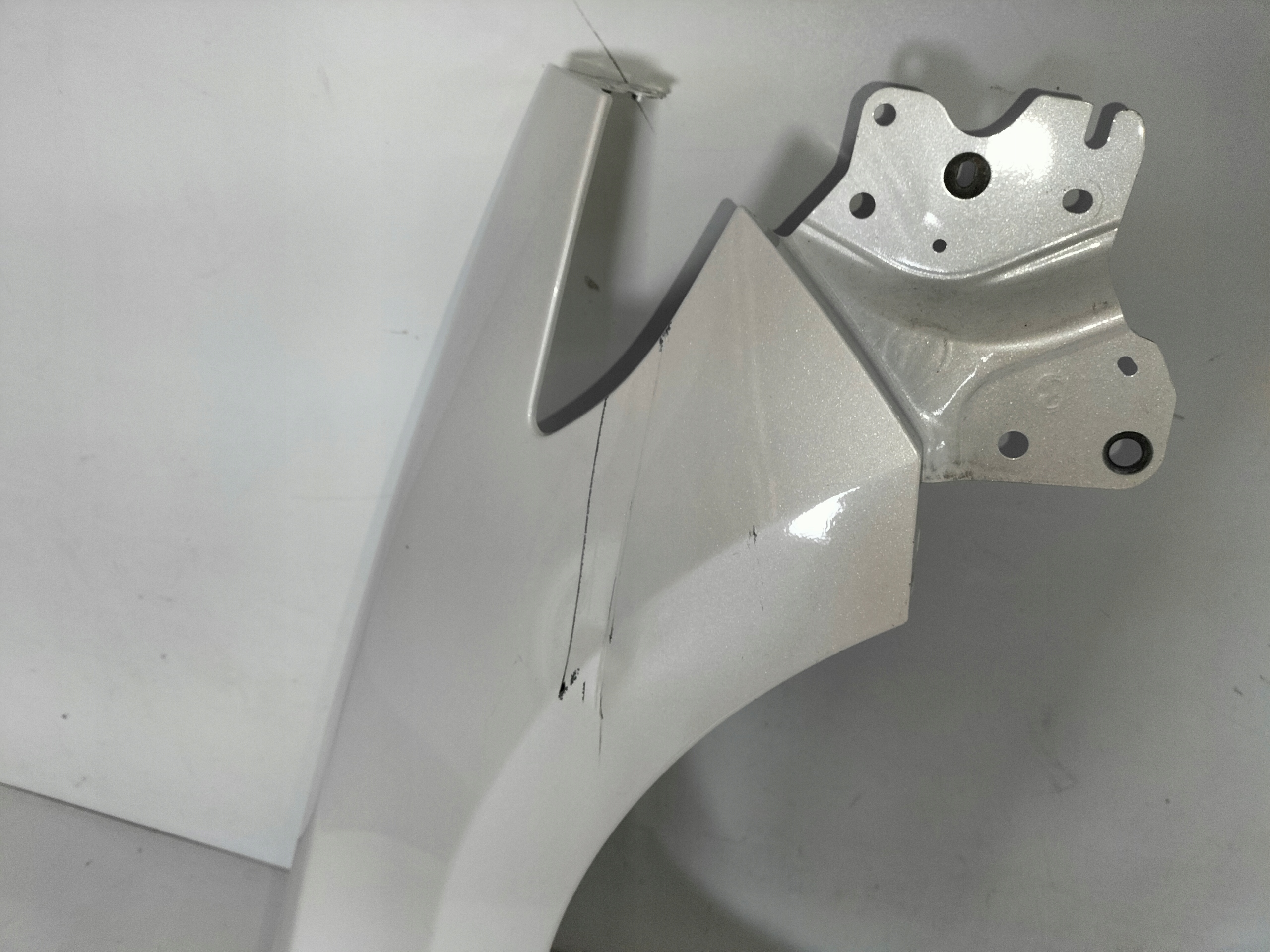 BLATNÍK PREDNÝ PREDOK PRAVÝ MAZDA 3 BP 19
