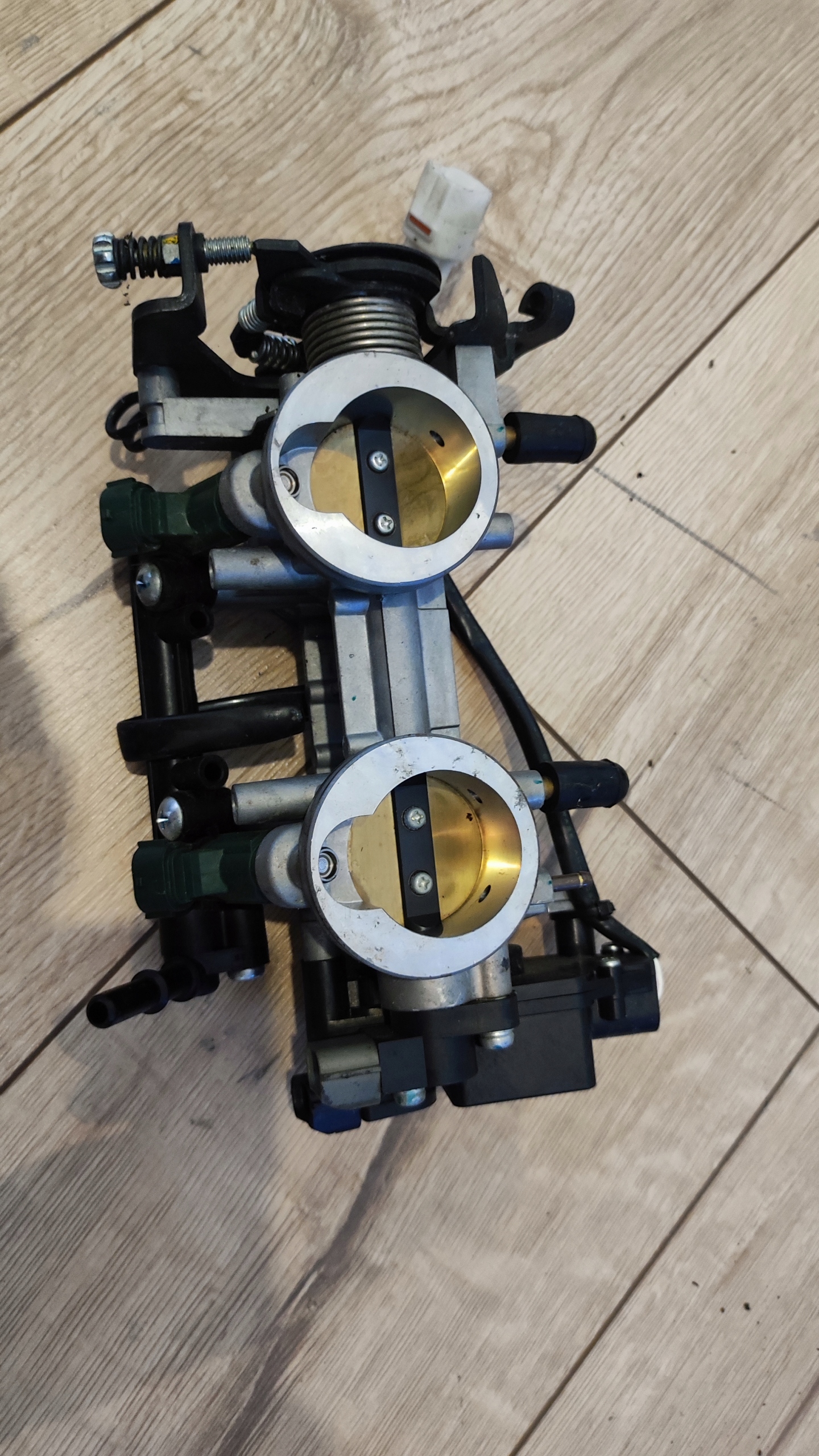 1215YRG2020RY - Дроссельная заслонка комплект впрыска KAWASAKI 650R ER-6n versys