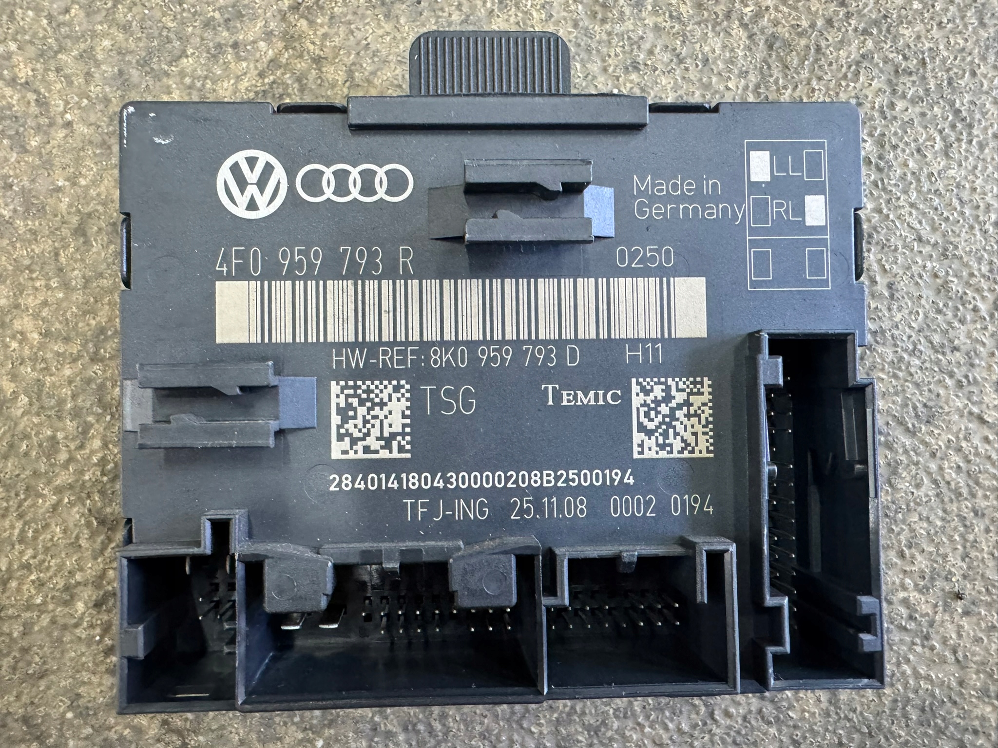 AUDI A6 C6 LIFT MODUŁ DRZWI LEWY PRZÓD PRZEDNI 4F0959793R