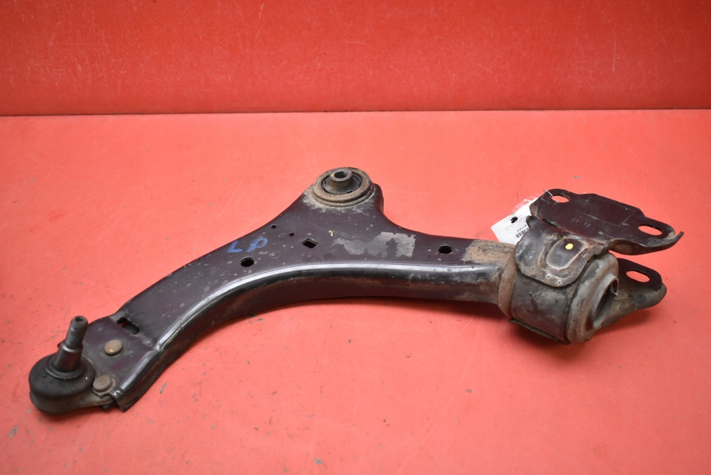 arm left front VOLVO V60 1 and 2.0 D3 136 KM 10-13