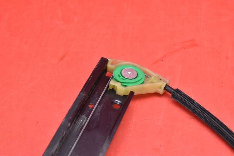 window regulator left front EU 8K0837461A AUDI A4 B8 07-11