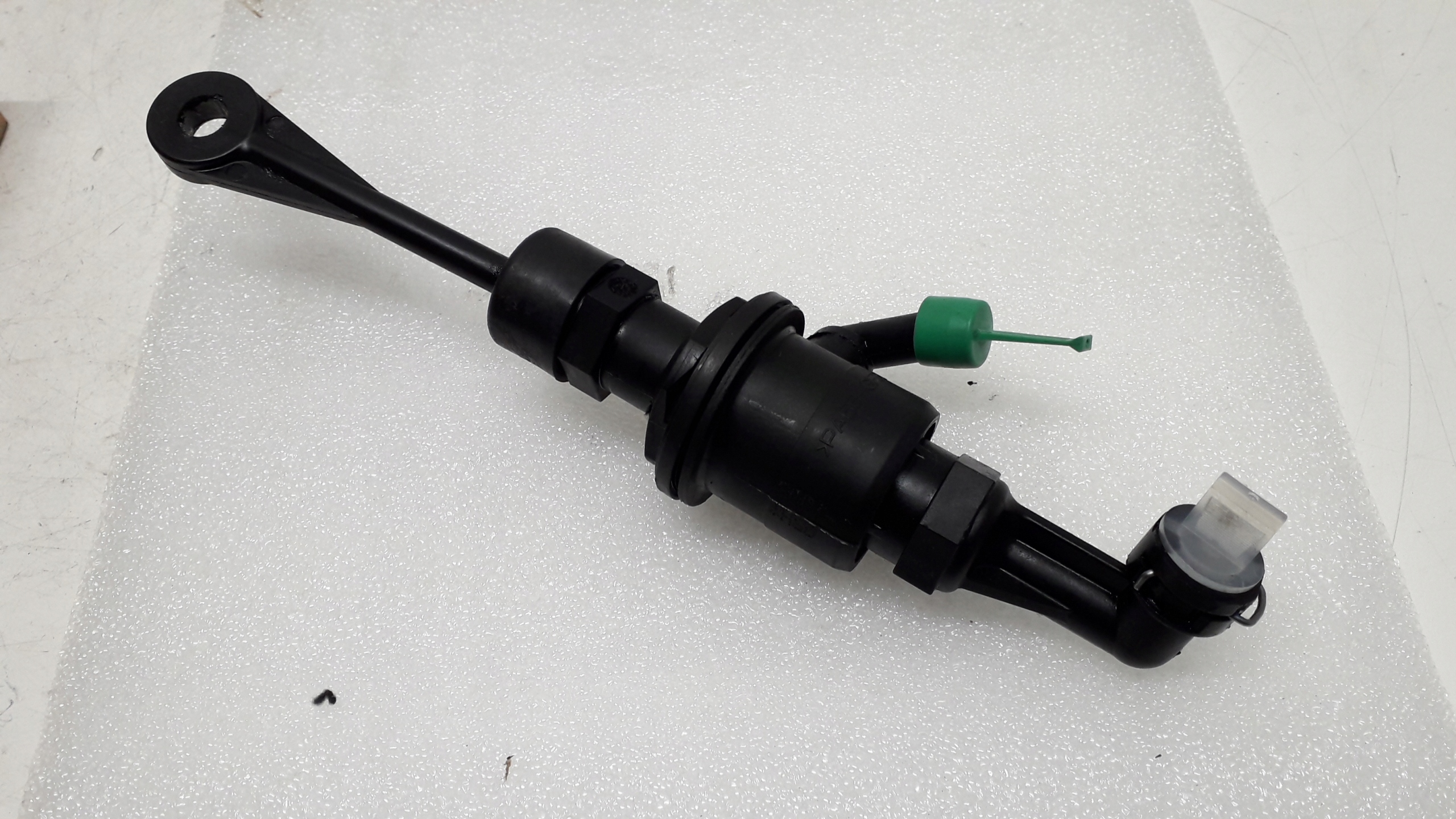 KIA HYUNDAI POMPA WYSPRZĘGLIK 41605-D9000