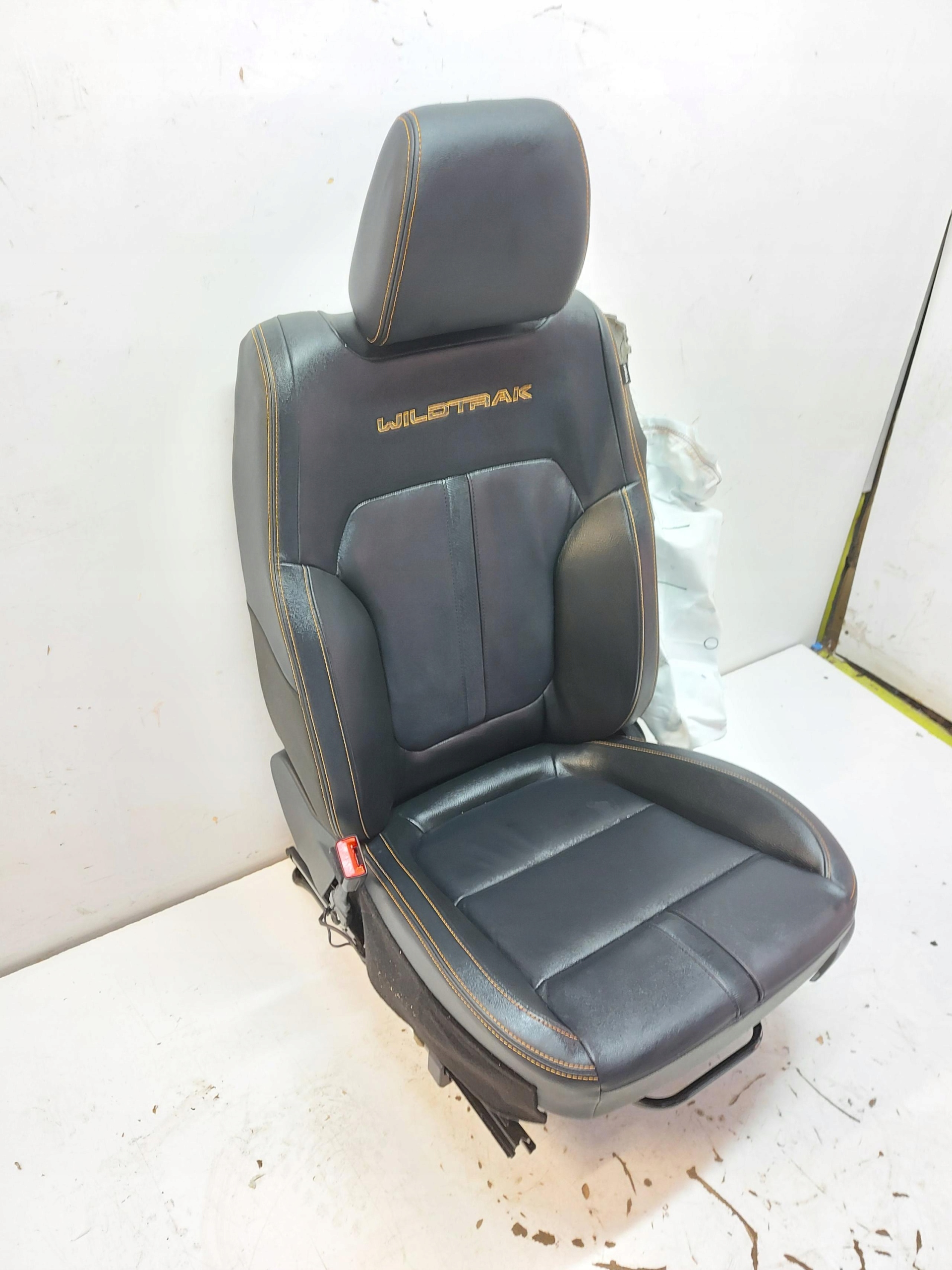 Ford Ranger VI 6 2023r. seat left front front oryg FOTO !