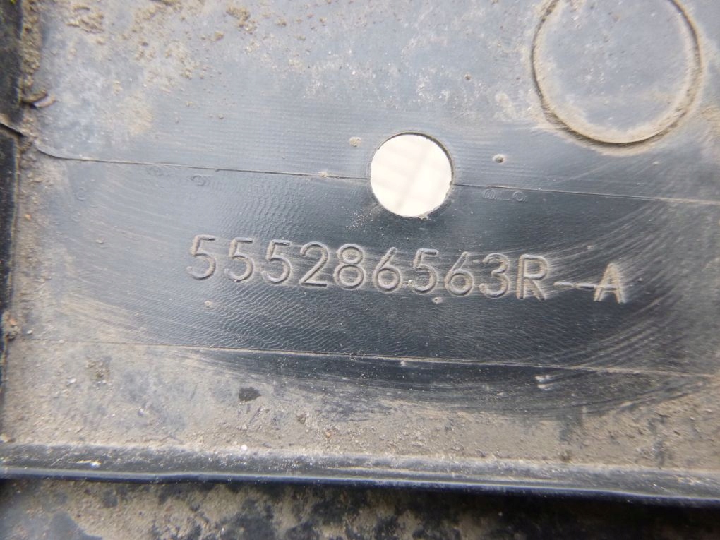 RENAULT CLIO IV 4 12 motor cover chassis cover