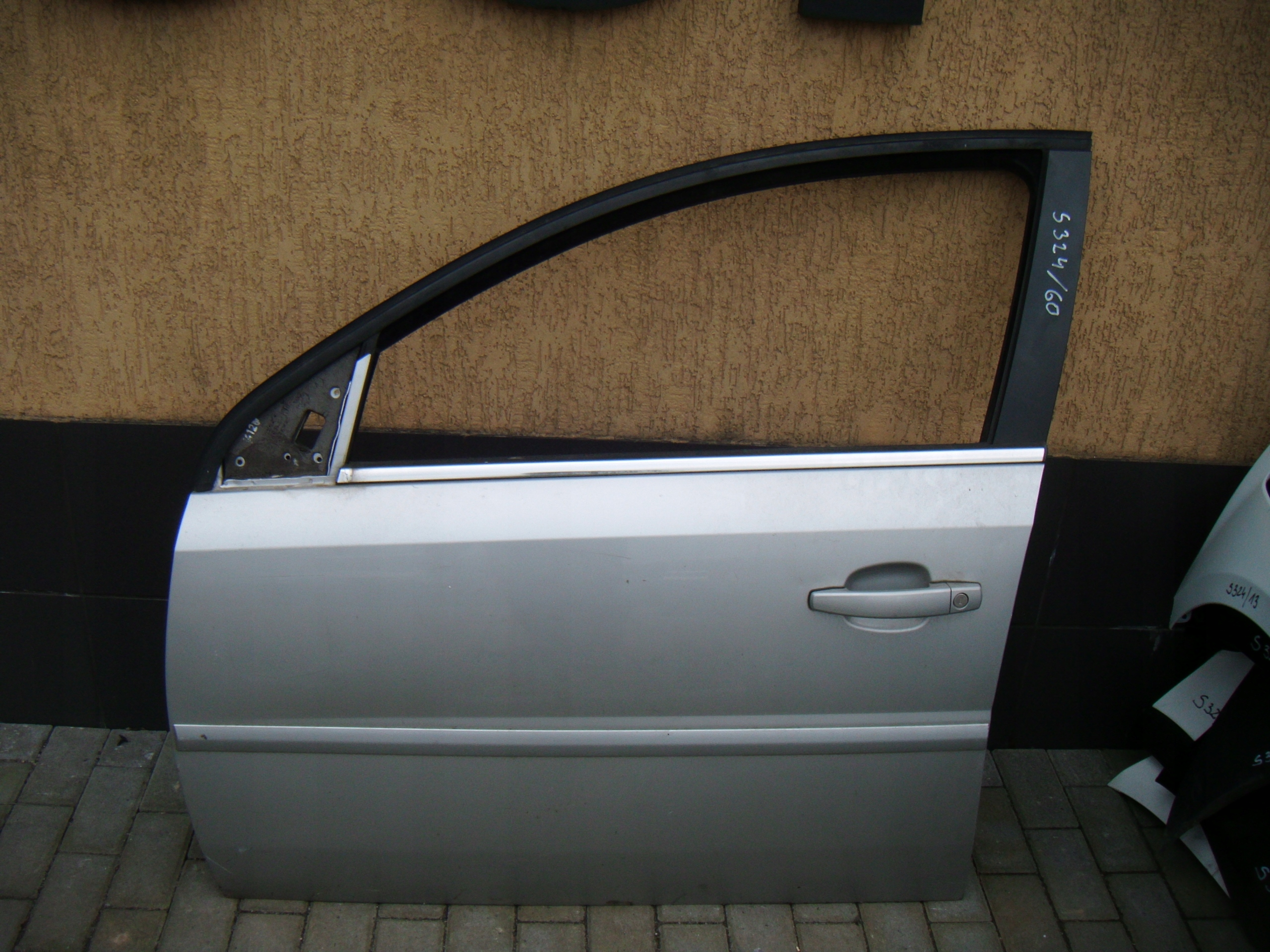 OPEL VECTRA C DRZWI LEWY PRZÓD