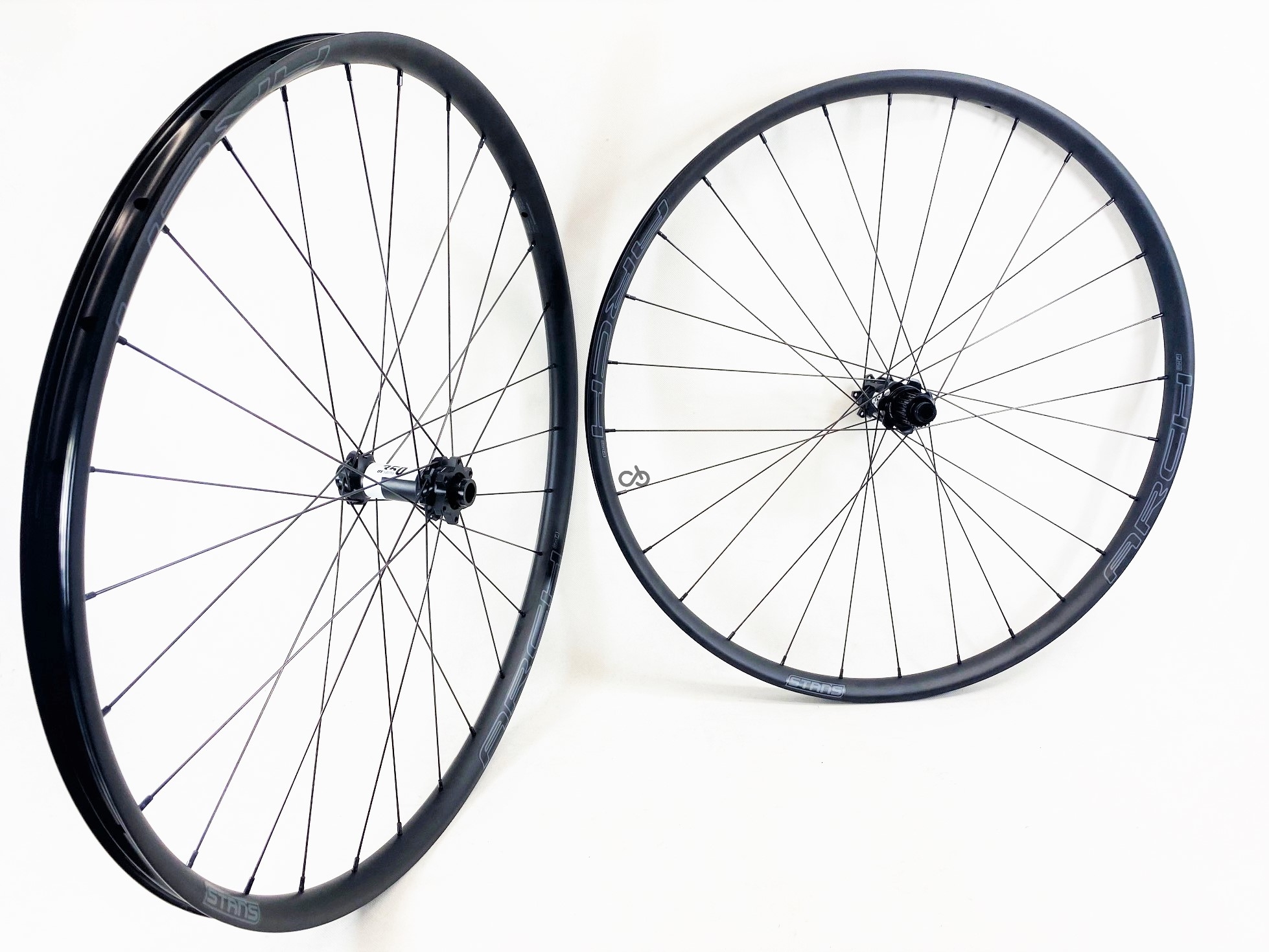 Kola Dt Swiss 350 New Sp NoTubes Arch mk4 29 1700g