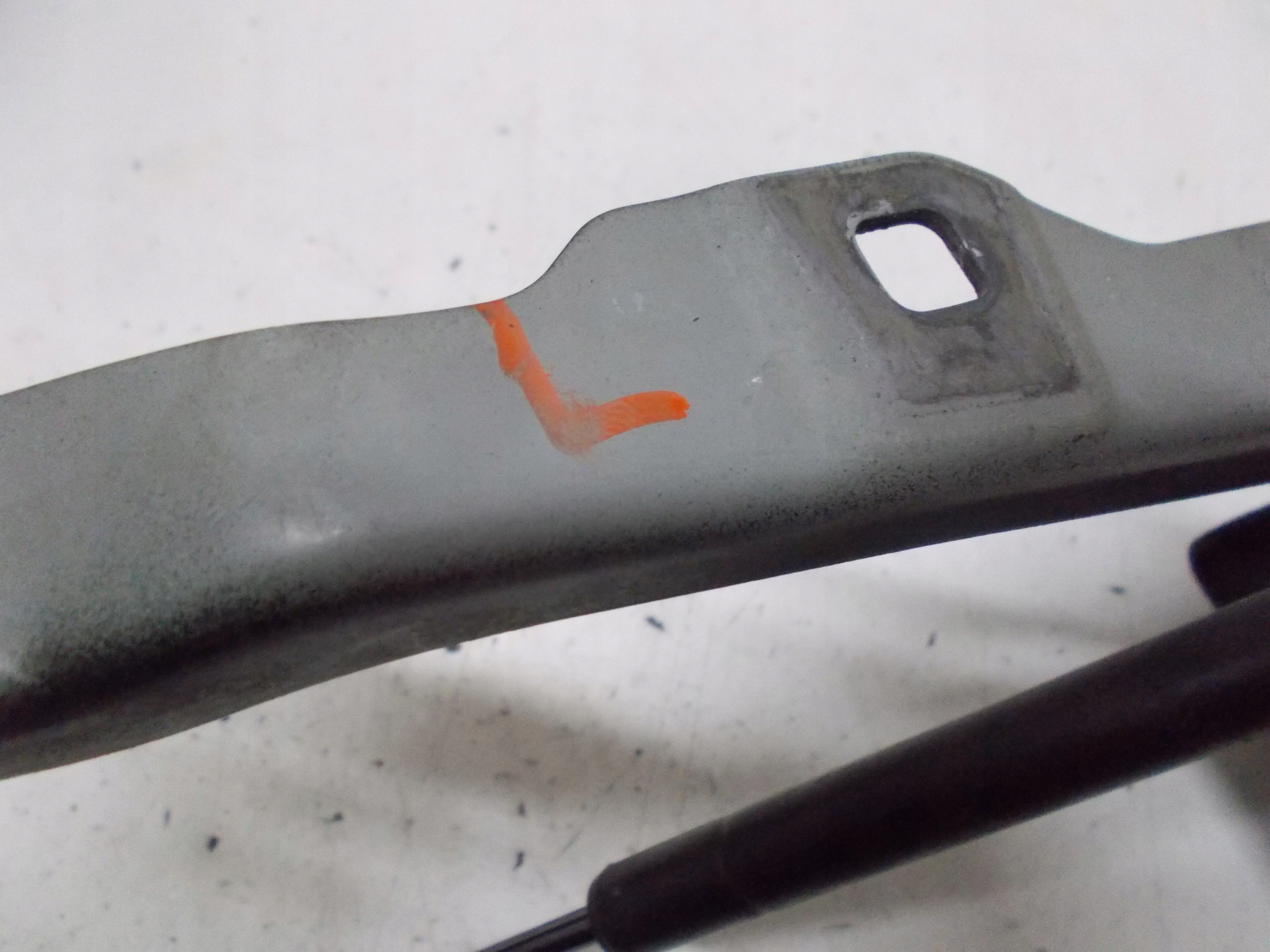 RENAULT LATITUDE 3.0 DCI 12R hinge bonnets left 654010010R