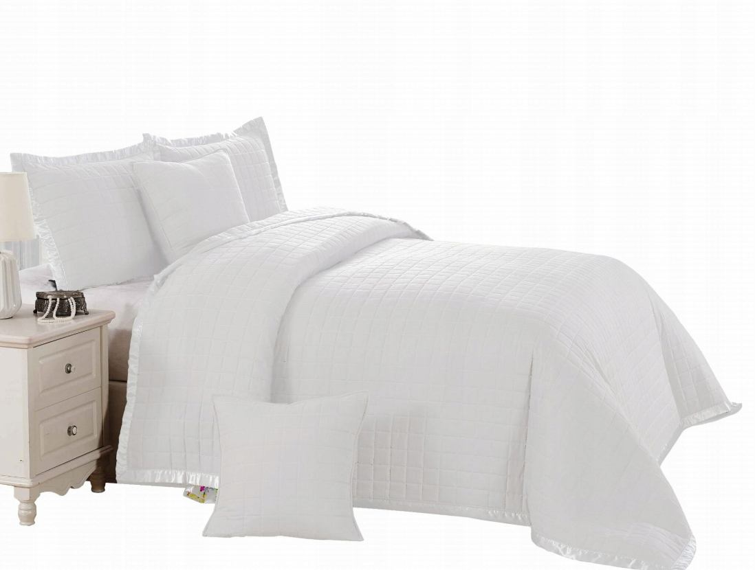 Bílá prošívaná přikrývka 100% mikrovlákno 160x220 Checker