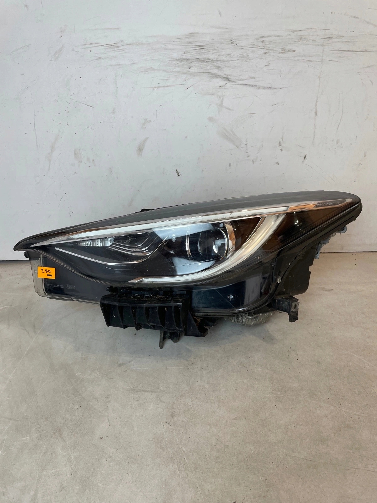 light front front left Infiniti Q30 QX30 led15- UK ANGLIK