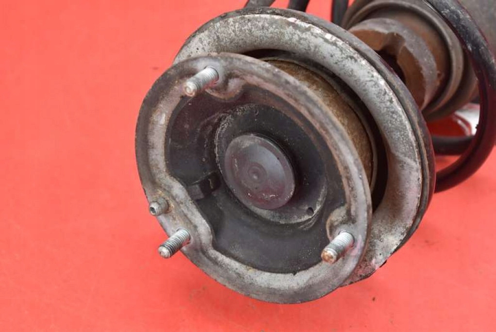 shock absorber right front 6780076 BMW E92 2.5i 218 KM 06-12