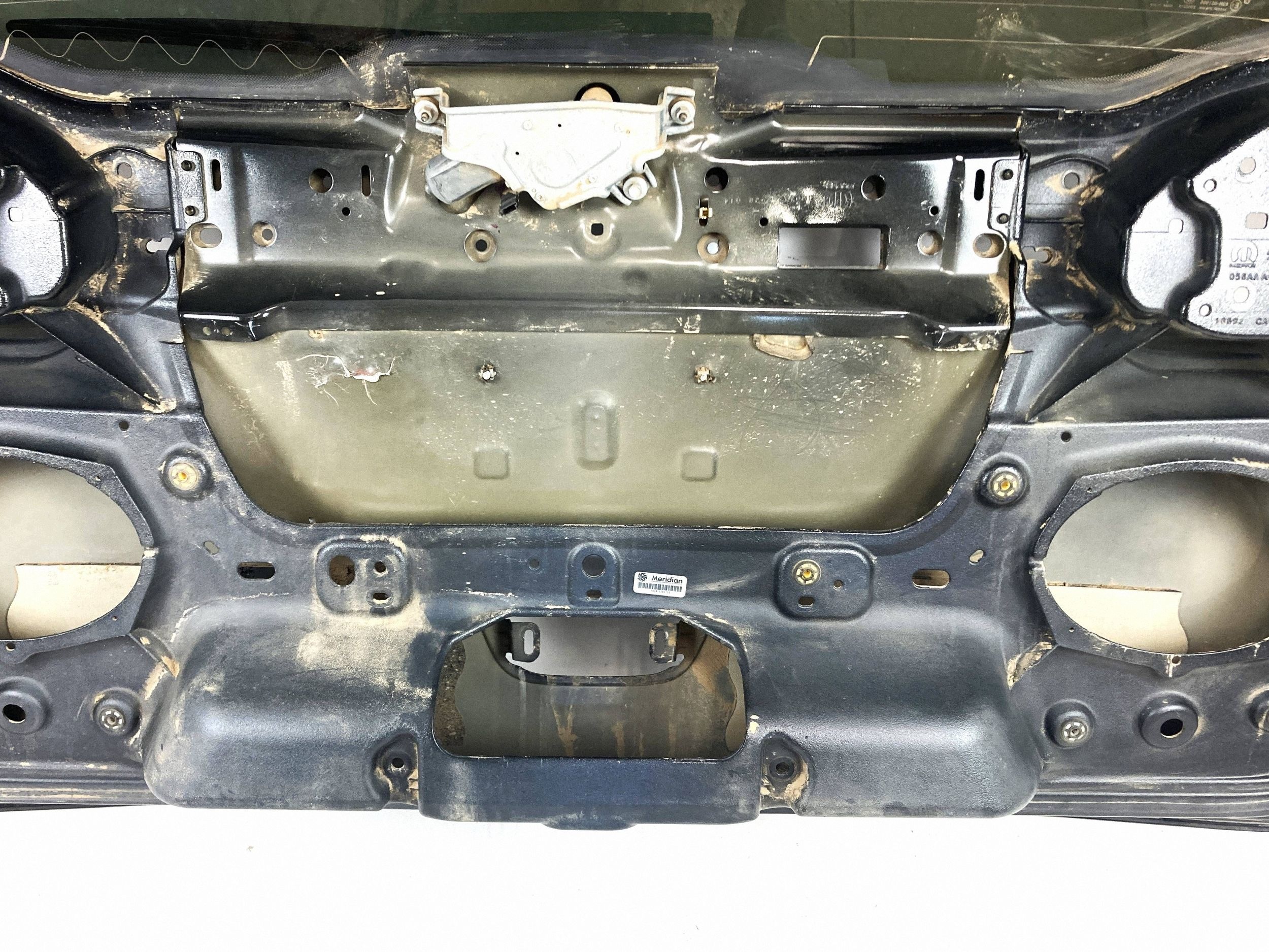 Chrysler Pacifica 2017-26 rear trunk door boot rear part