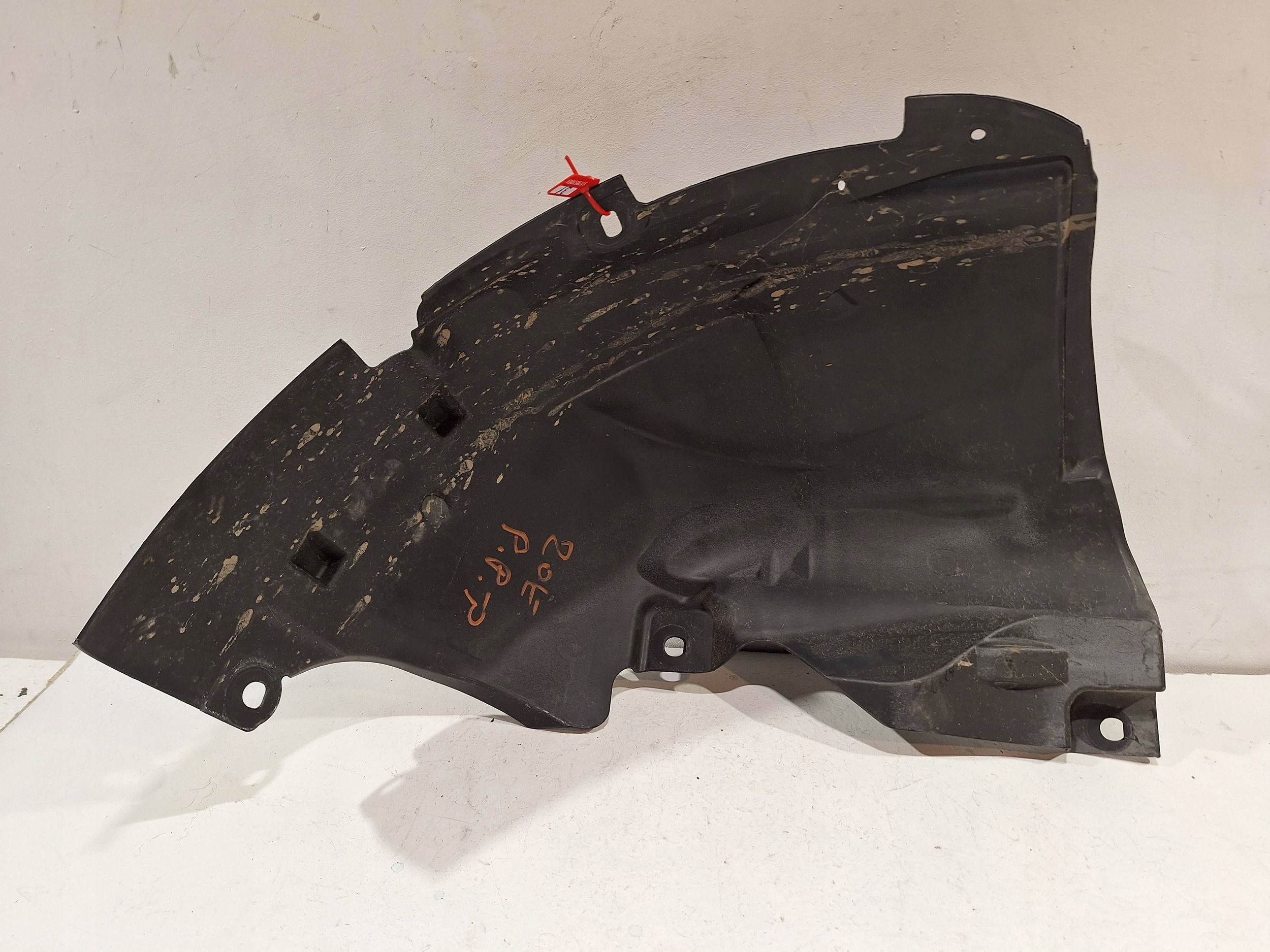 mudguard front right front part 63848394R RENAULT ZOE II 19