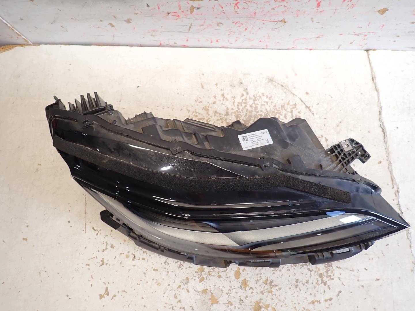 light front front right TESLA 3 LIFT 2024- FULL LED 1760889-99-C