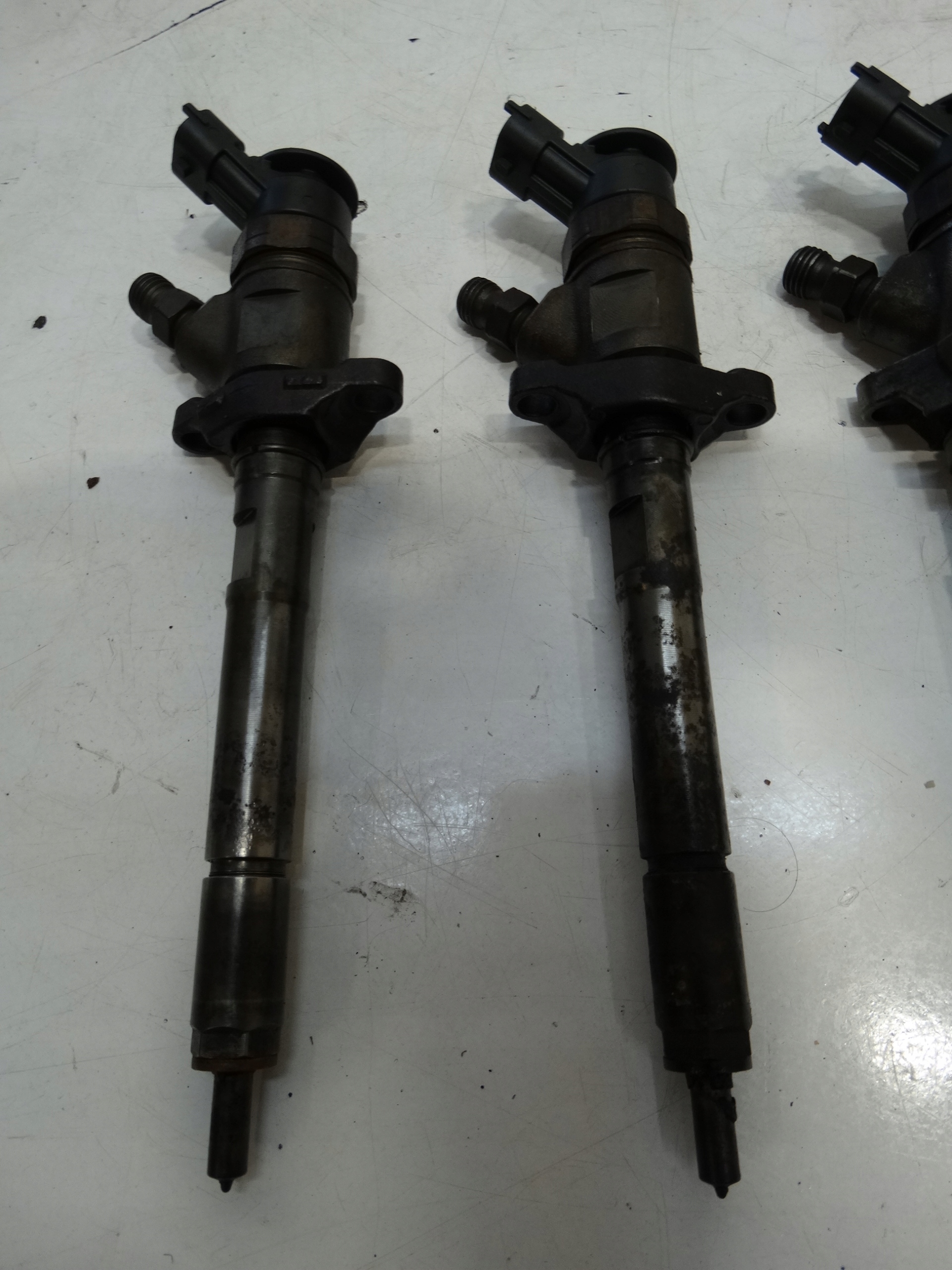injector PEUGEOT CITROEN 1.6HDI 0445110311