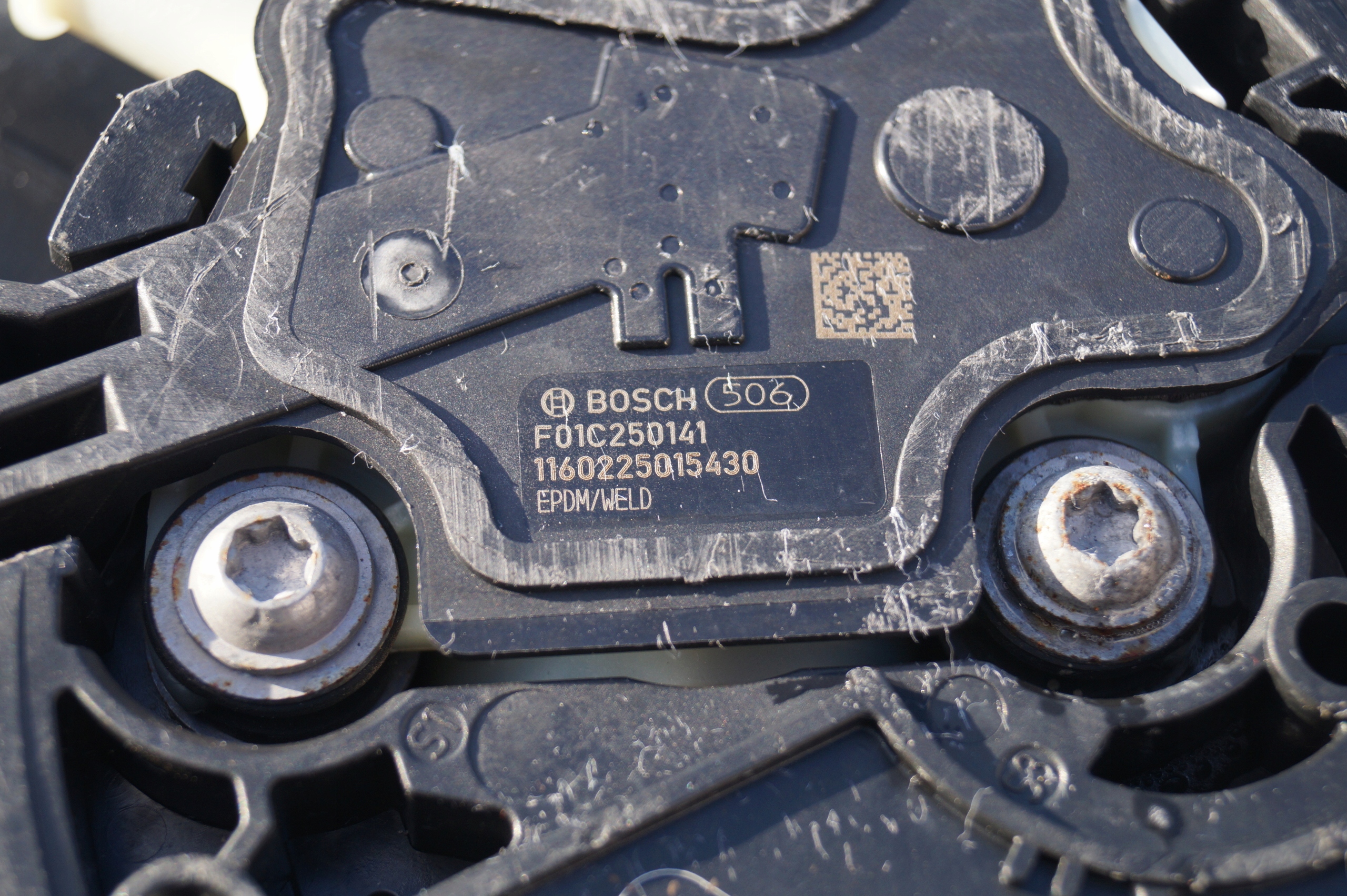 serbatoio Pompa ADBLUE JEEP CHEROKEE WK2 52030435XX