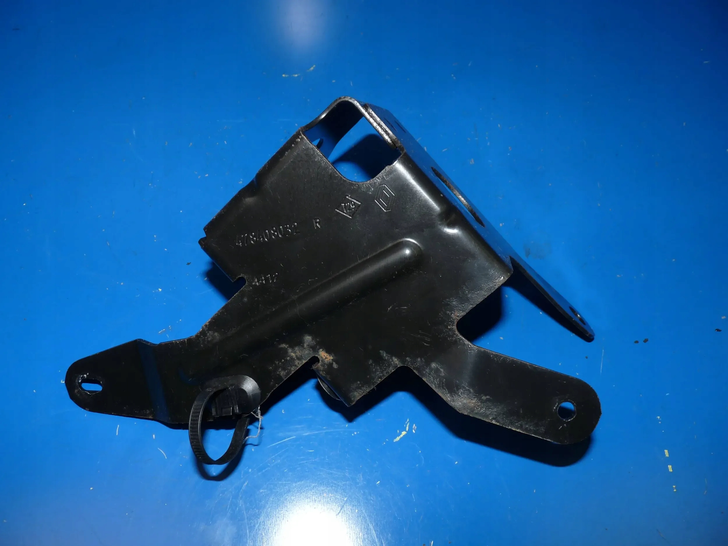 MERCEDES CITAN W415 KANGOO holder bracket POMPY ABS