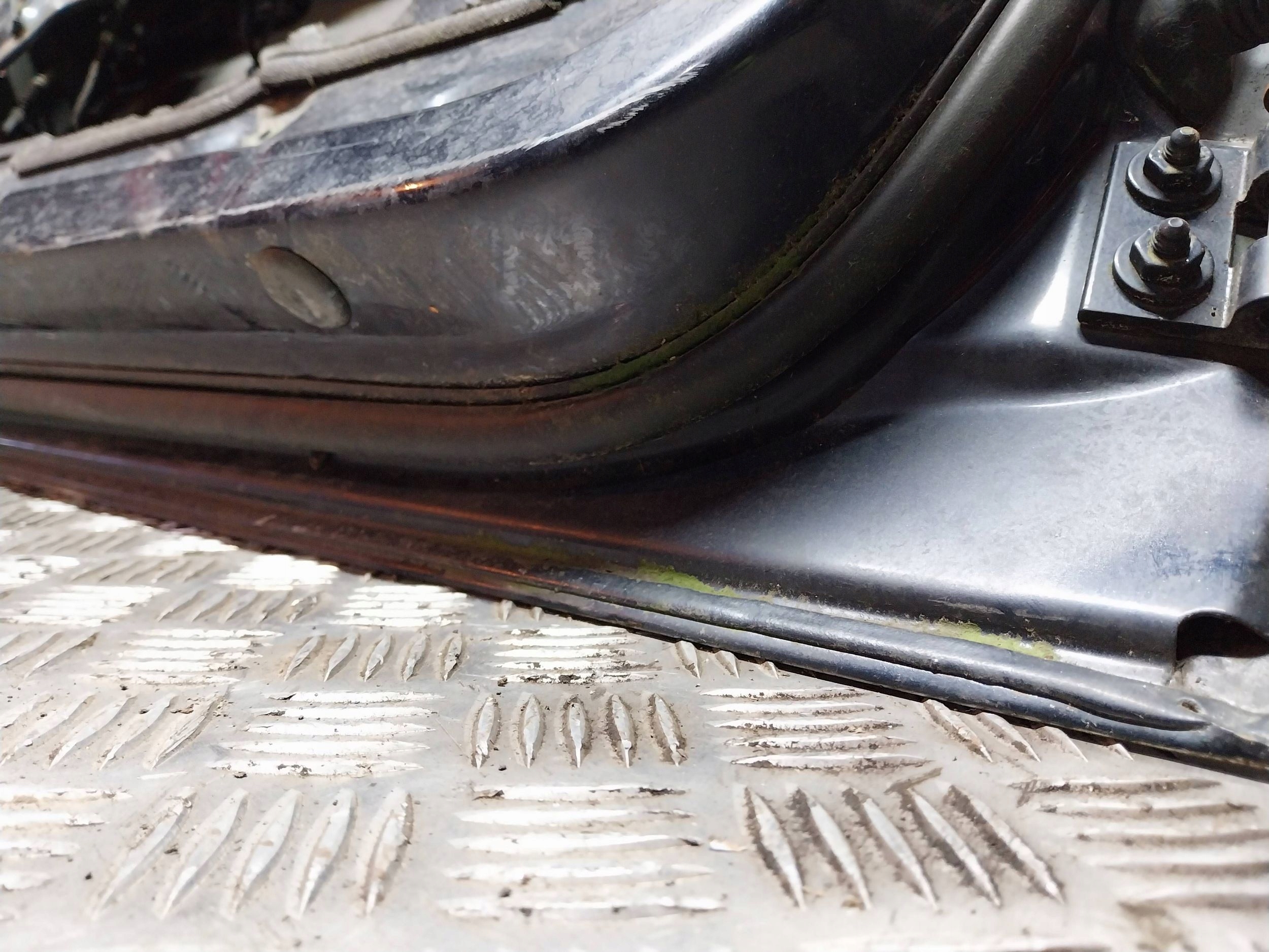door front left BMW 3 E90 E91 04- does not have mouldings CHROMOWEJ WIDOCZNEJ for ZDJ