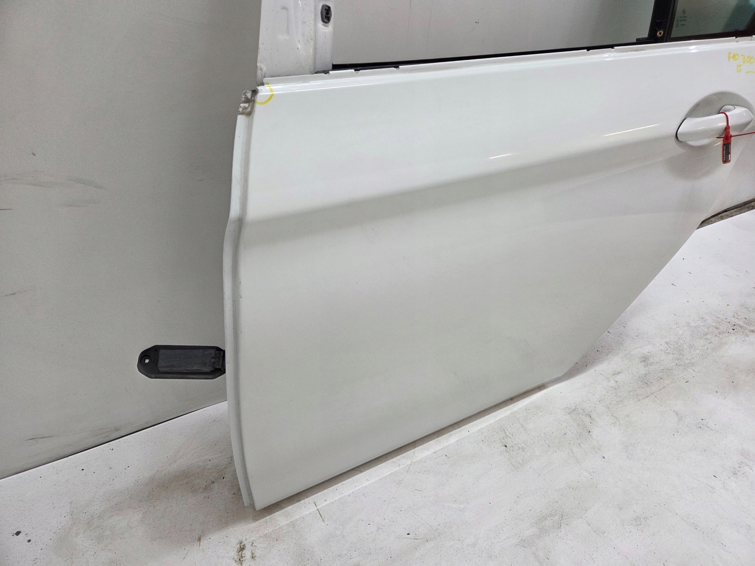 door left rear. rear part BMW F10 300