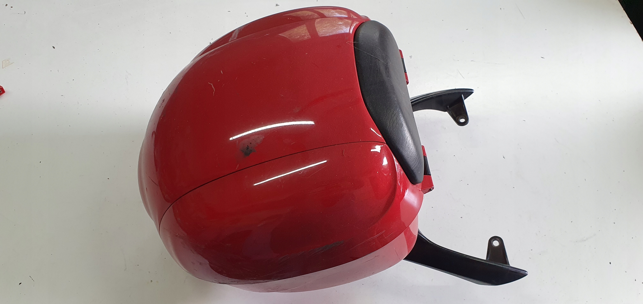 Sym FIDDLE ll 50 стійка + багажник пасажирської ручки