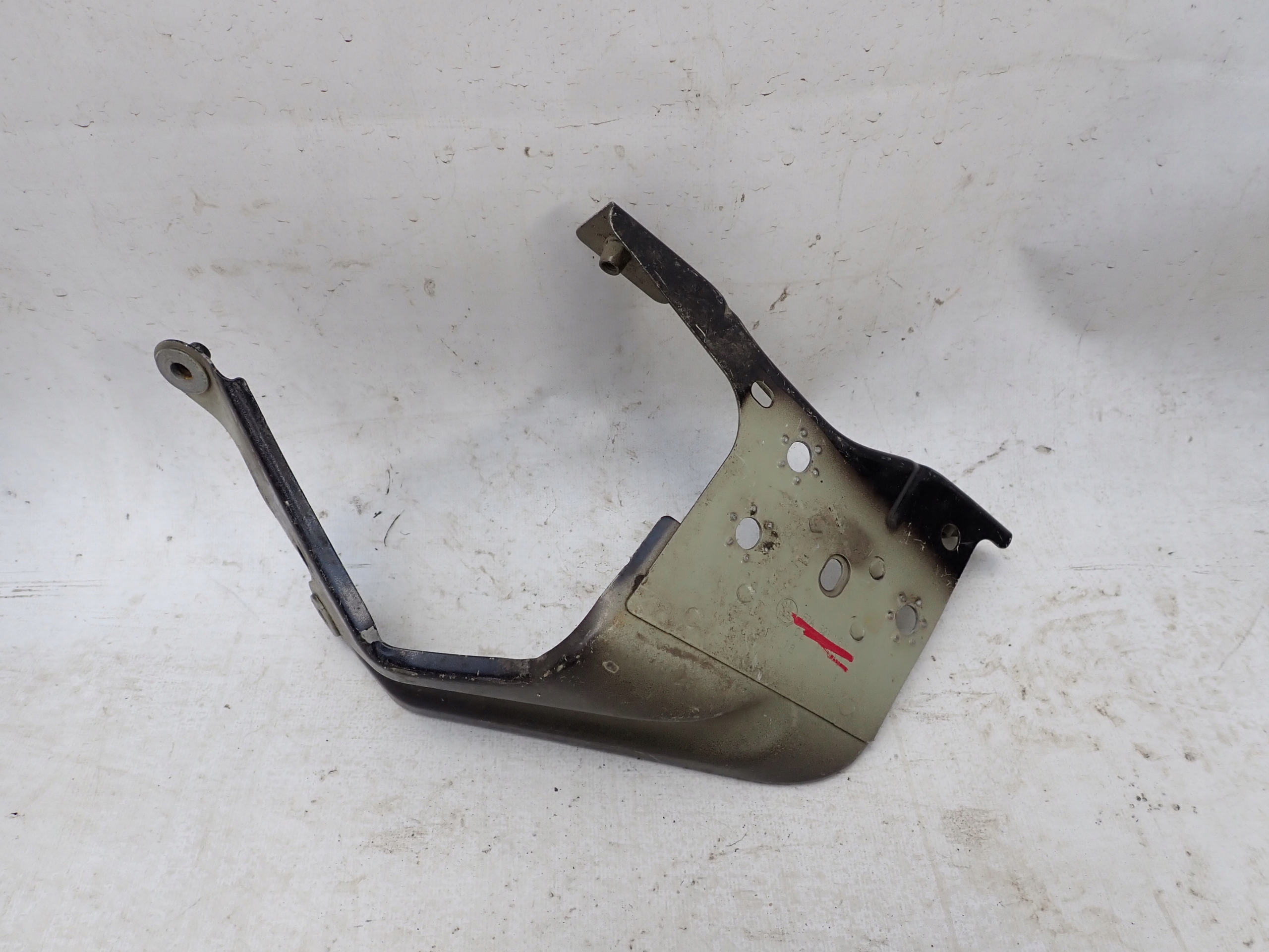 SKODA KAROQ 17- Console Support plaque Aile Droit Avant 57A821168