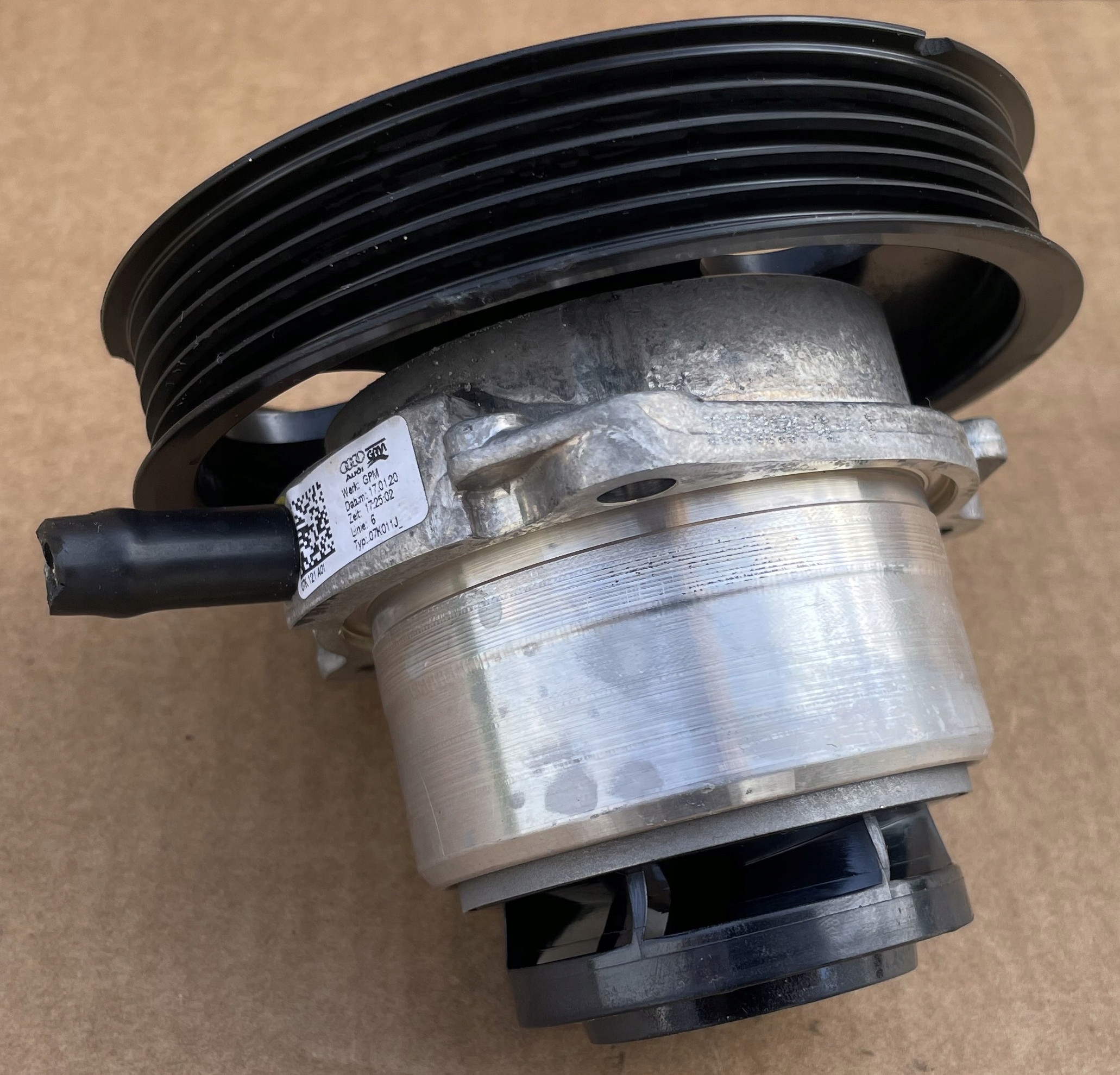 water pump VW SKODA AUDI original 07K121A01