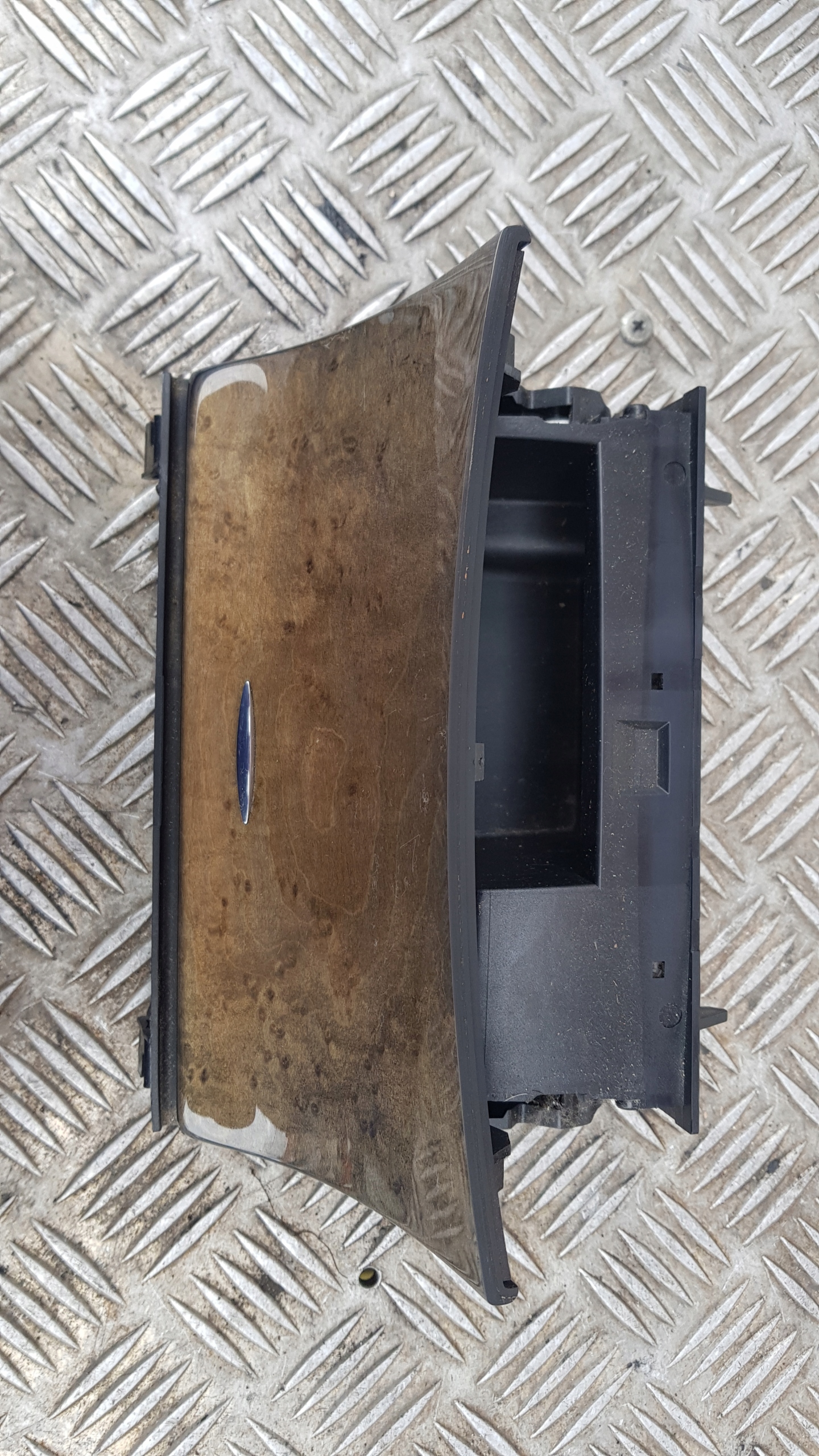 MERCEDES W211 ashtray passenger compartment wood