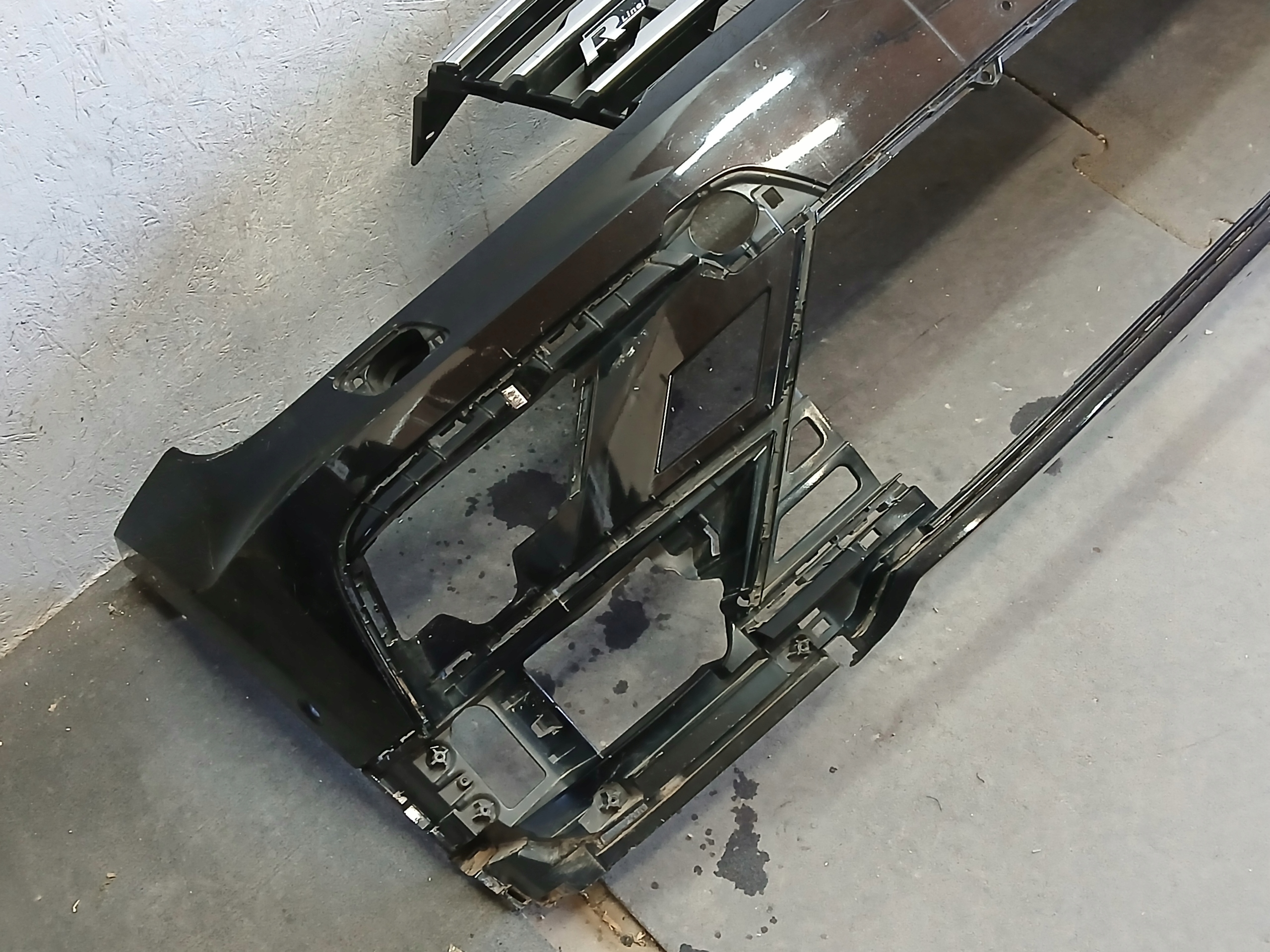 bumper front VW TIGUAN II 2 R LINE 15-19 5NA