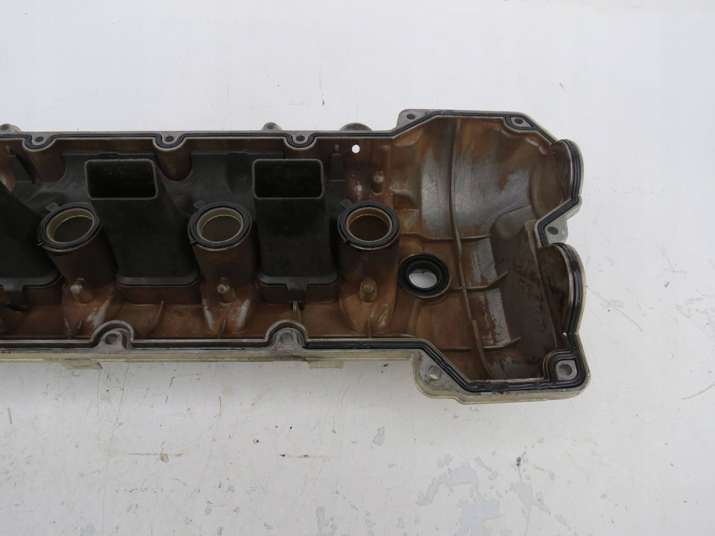 Abdeckung der Ventile links PORSCHE CAYENNE und 7L5 4.8 V8 94810513603