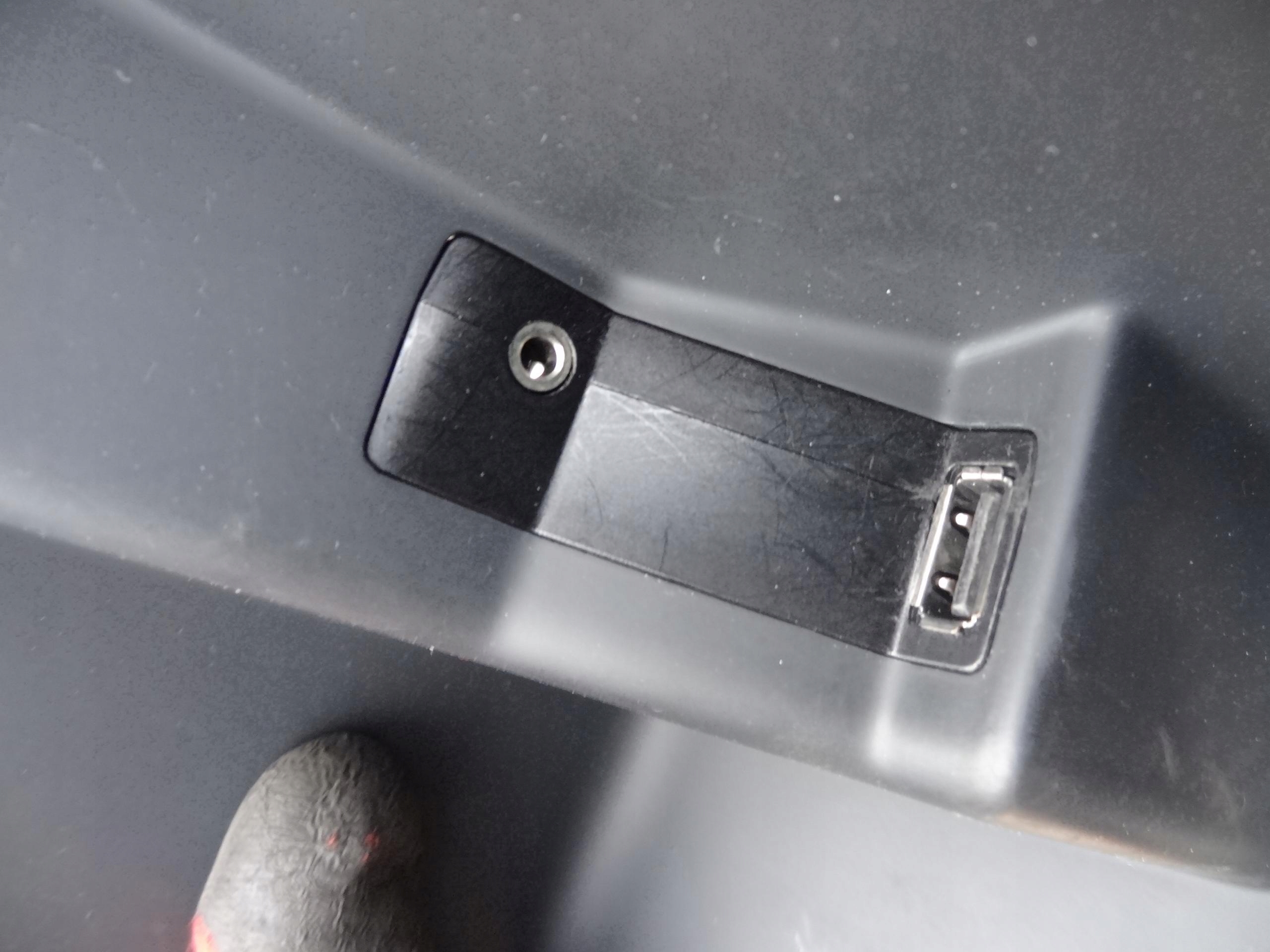 защита aux usb Ibiza IV