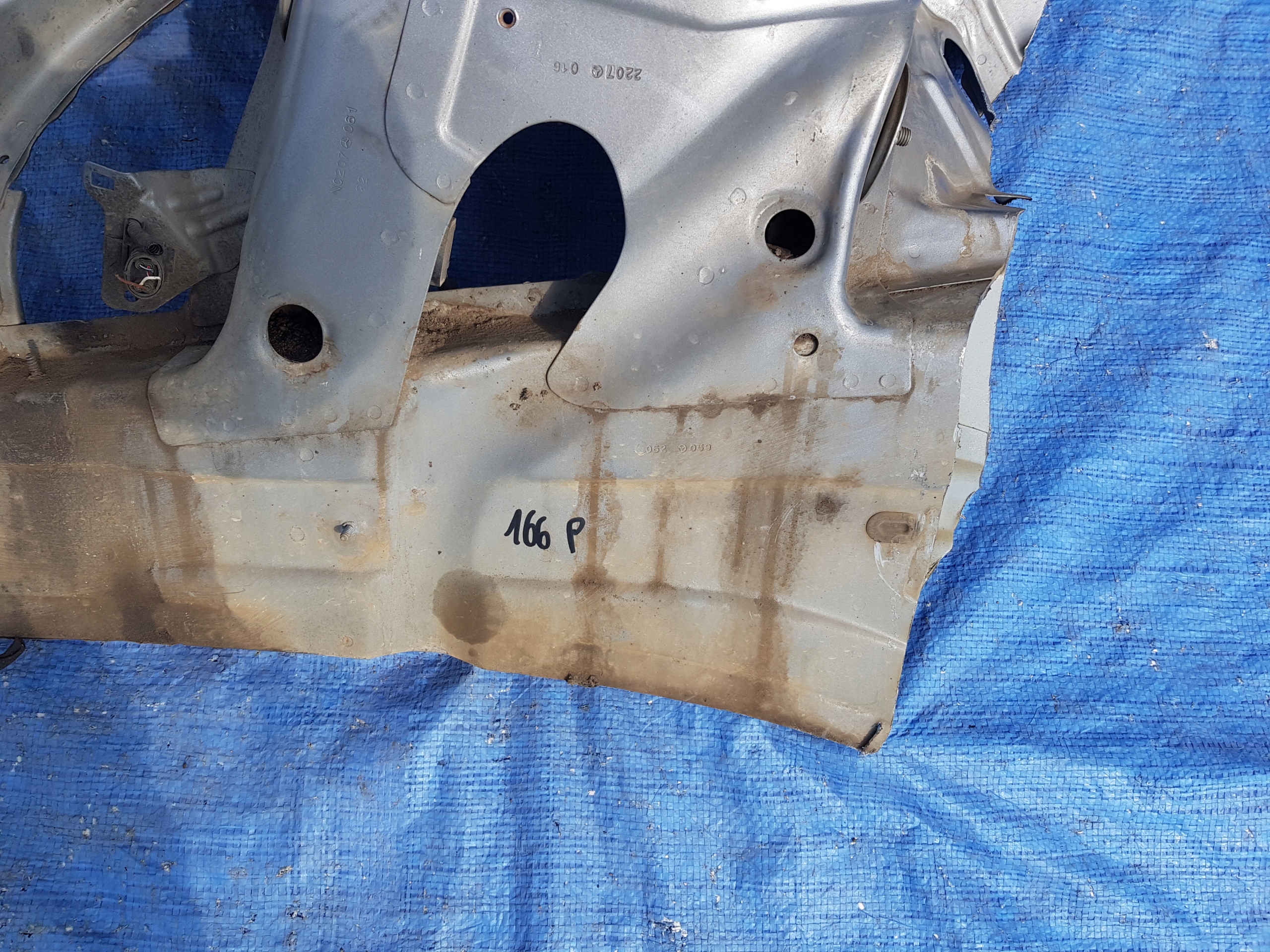 MERCEDES ML W166 placement quarter quarter right front front right