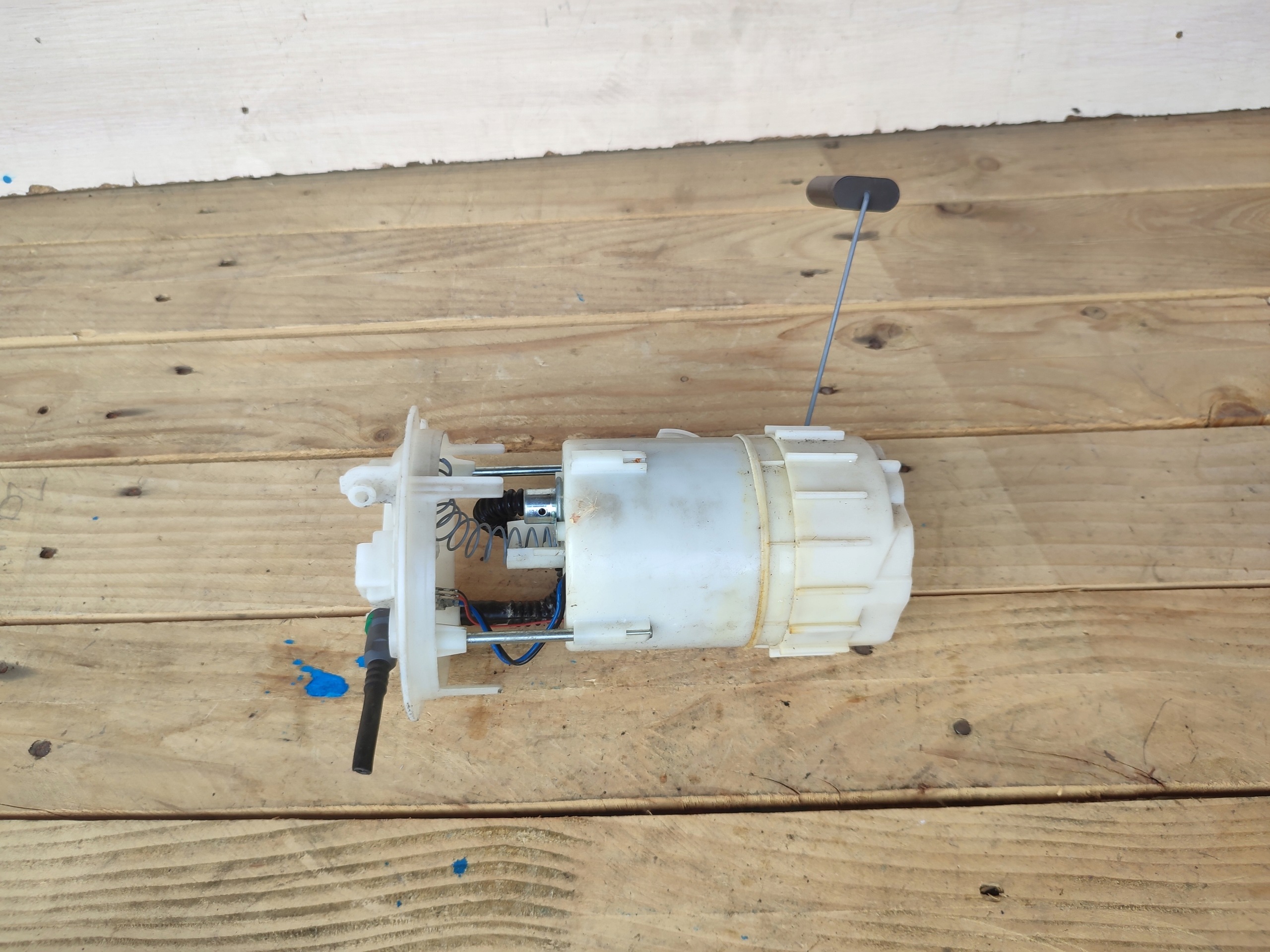 feed pump Renault Laguna III 2.0 172020092R