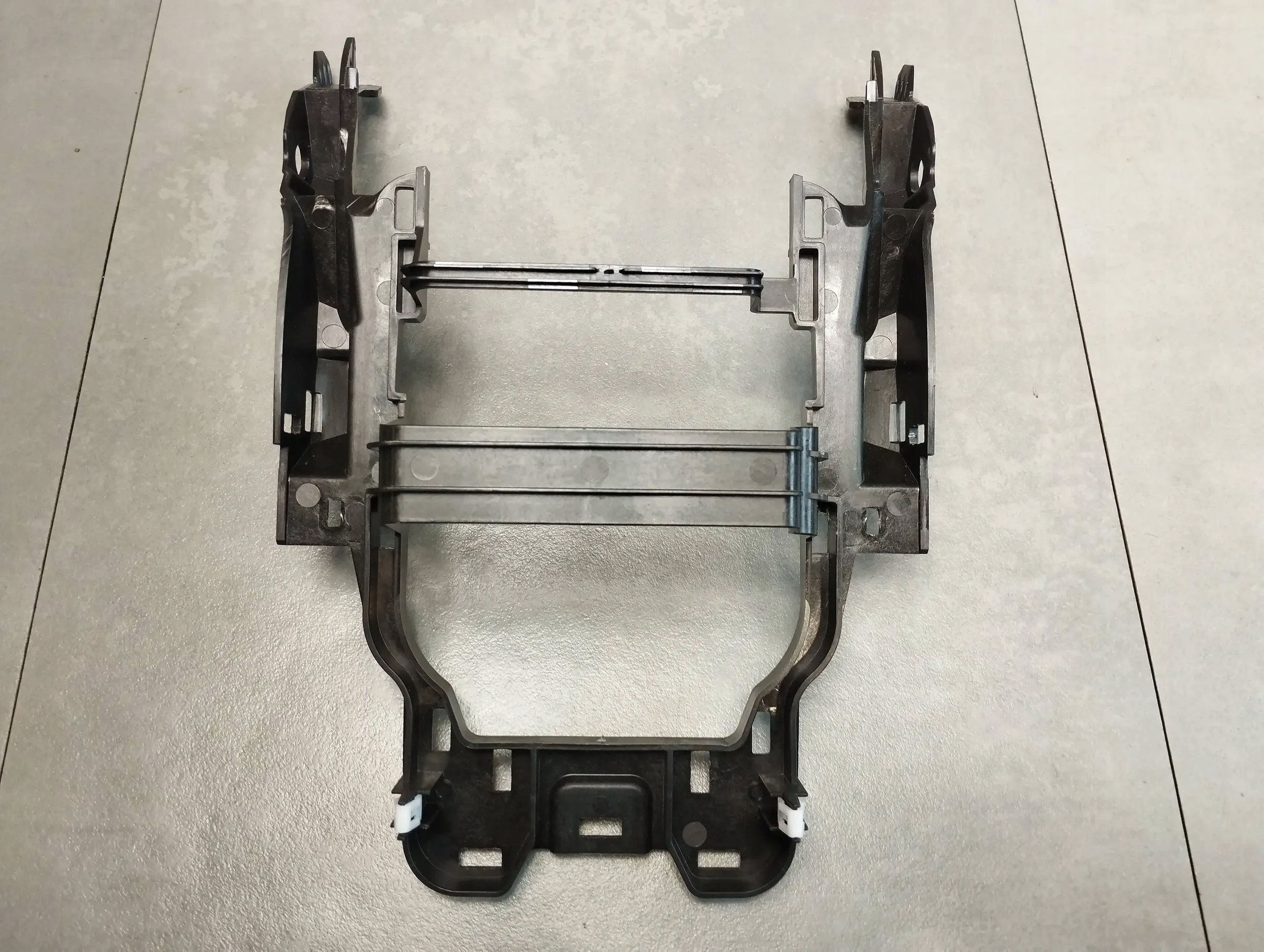 Ford Mondeo MK5 bracket TUNELU KS73-F042B60-C