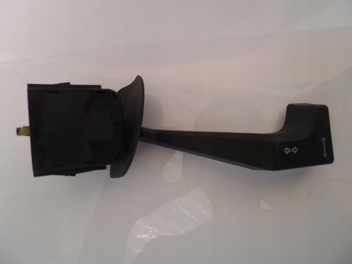 Bouton Indicateurs de direction OPEL 90221174