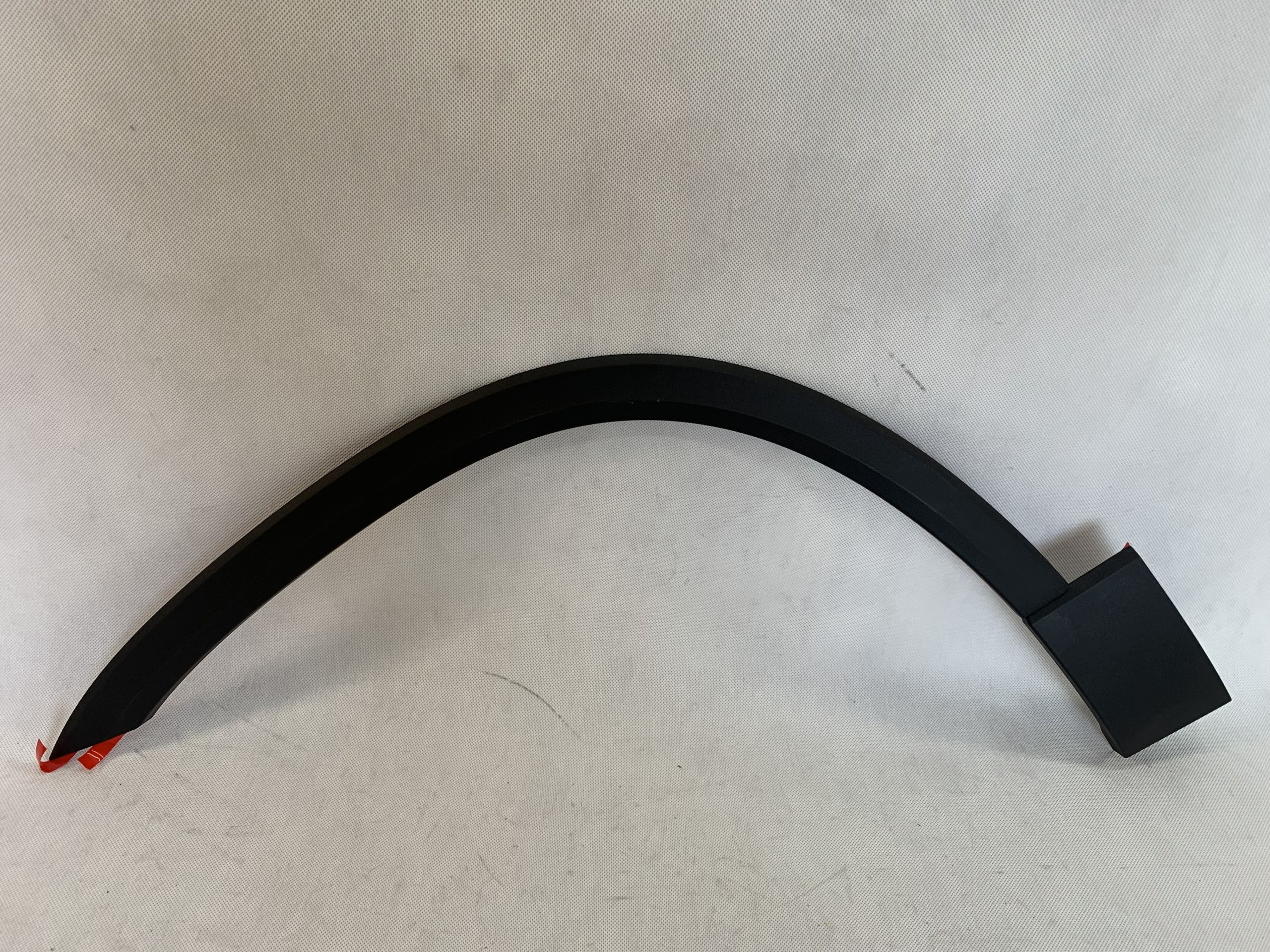 cap moulding left front fender Skoda Karoq 17r 57A854819B 08.26
